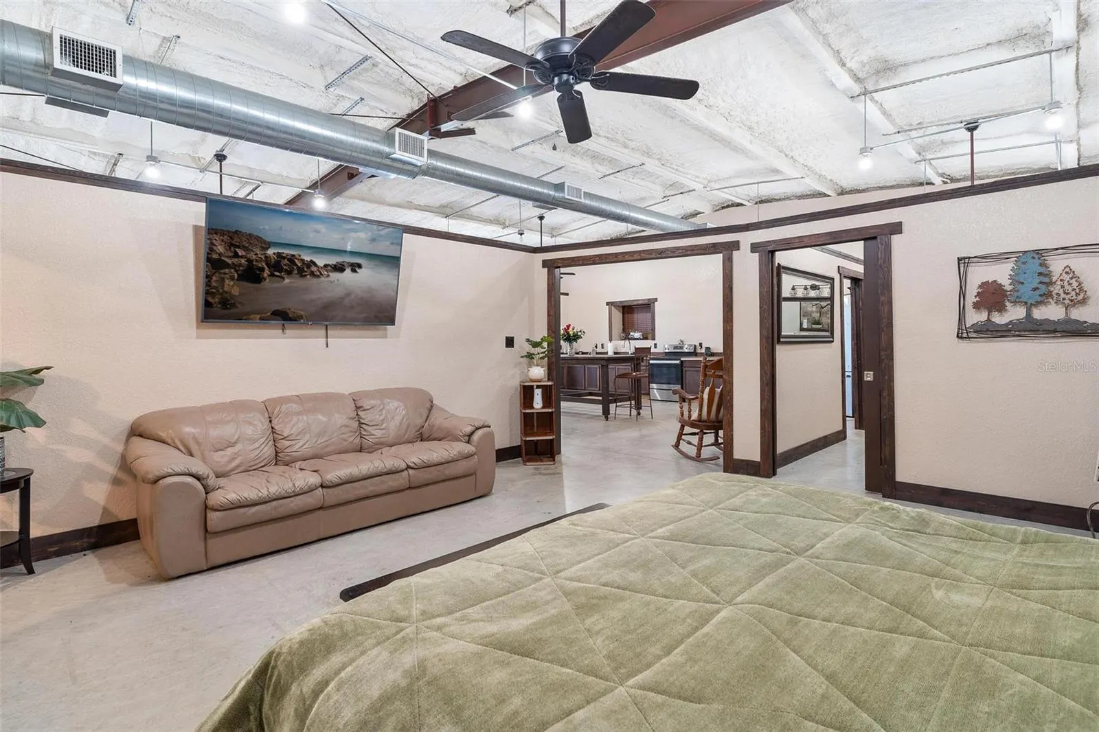 7086 NUMBER TWO RD