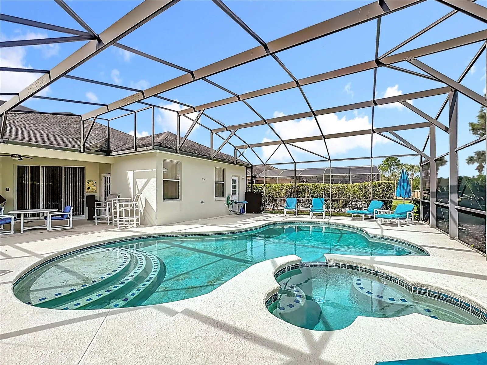 432 TUPELO CIR