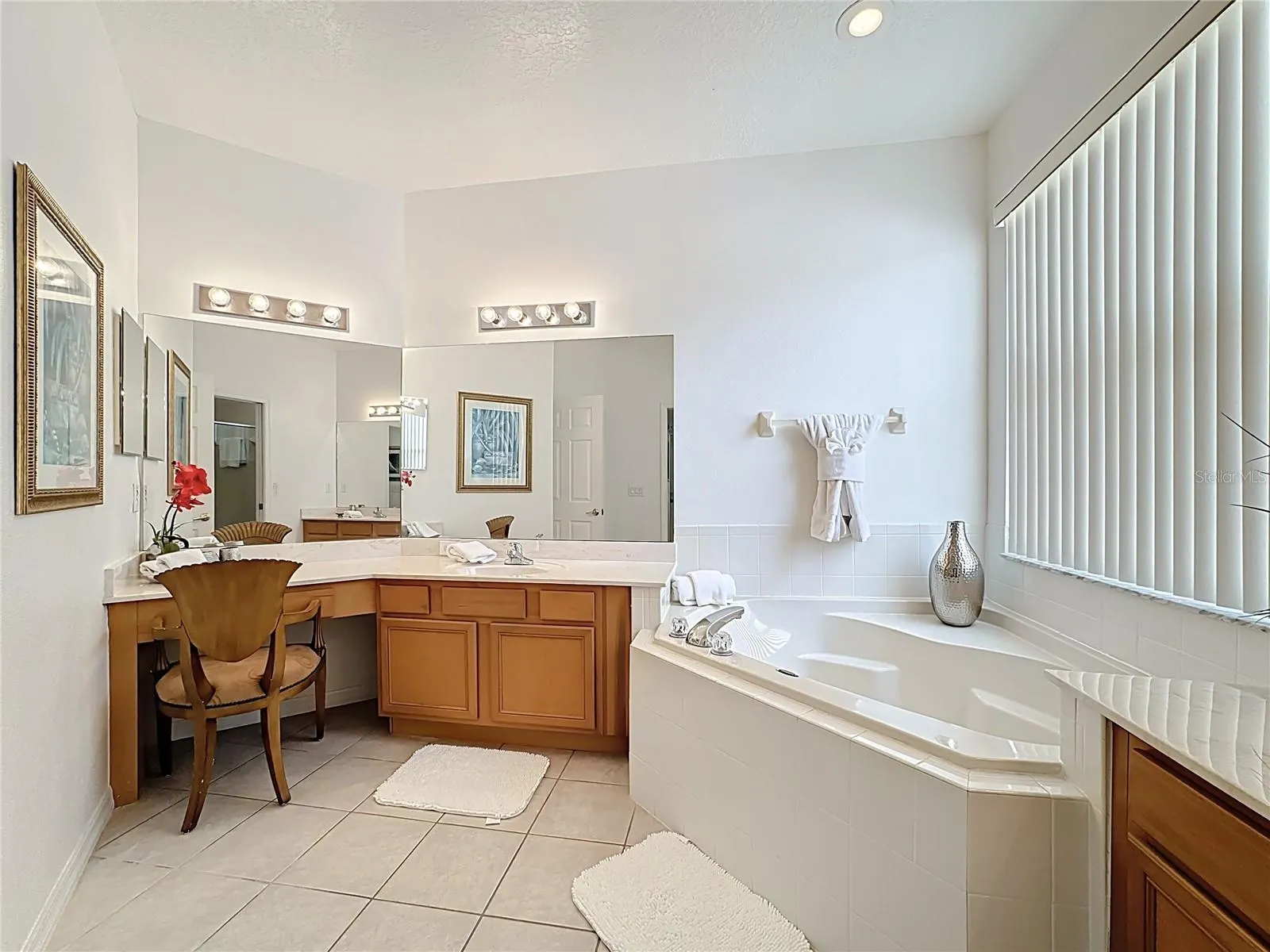 432 TUPELO CIR