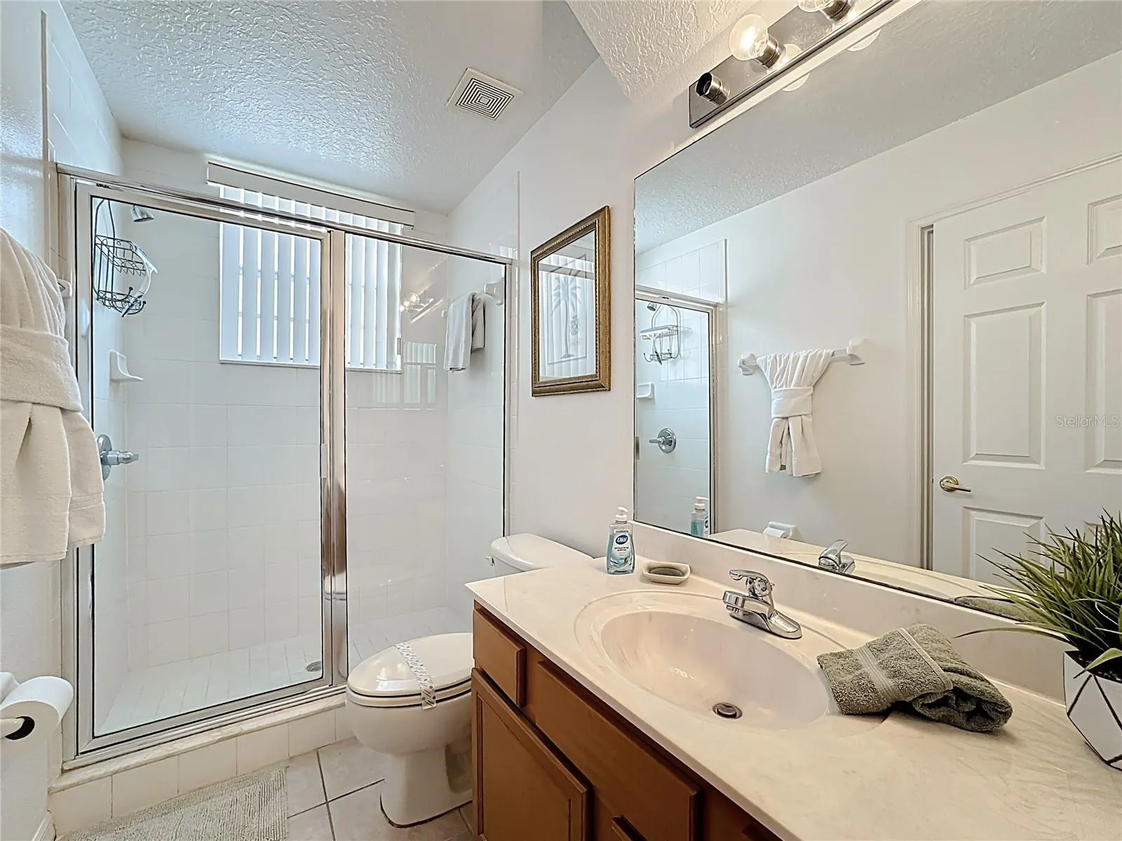 432 TUPELO CIR