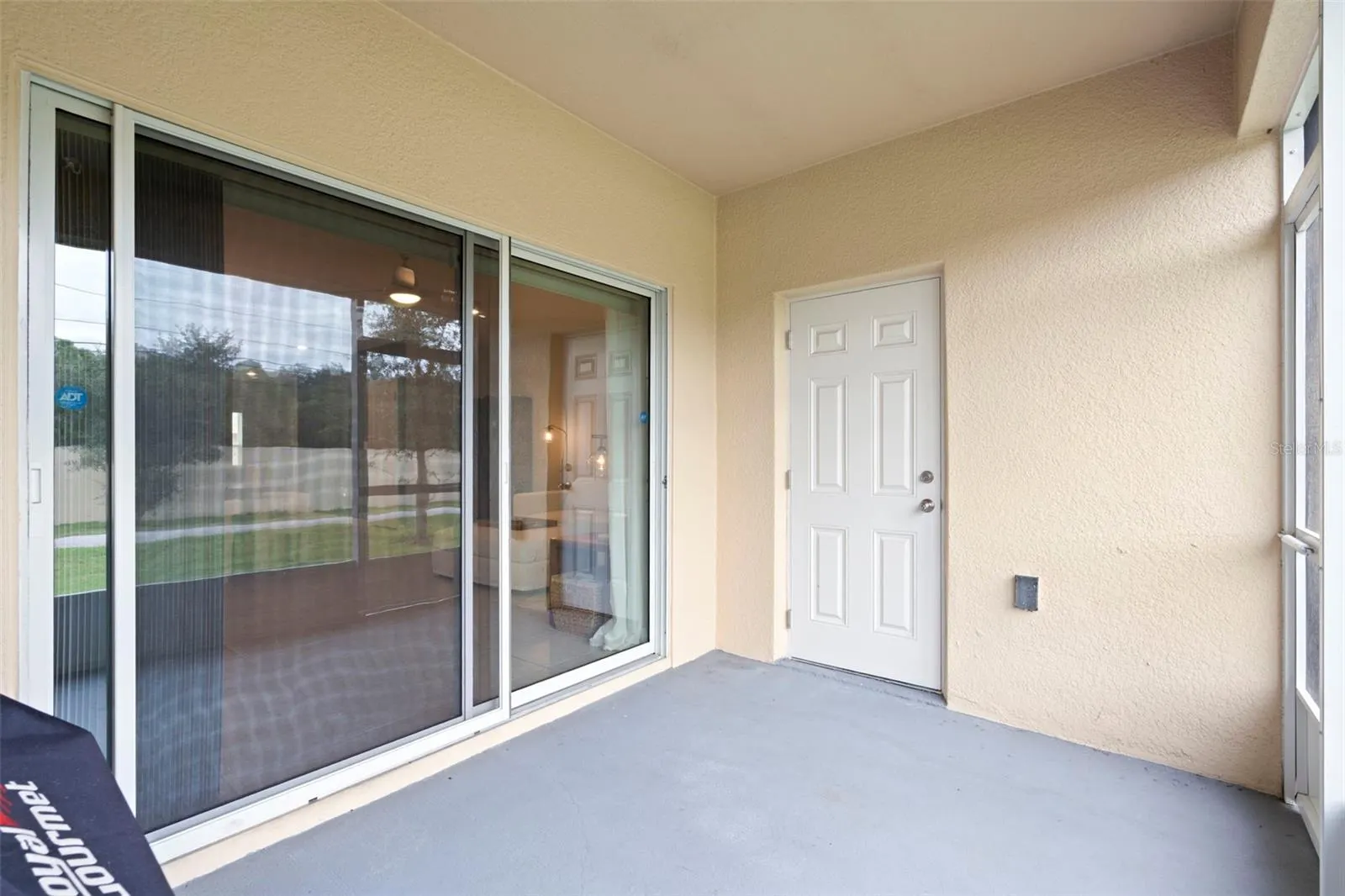 4803 CORAL CASTLE DR