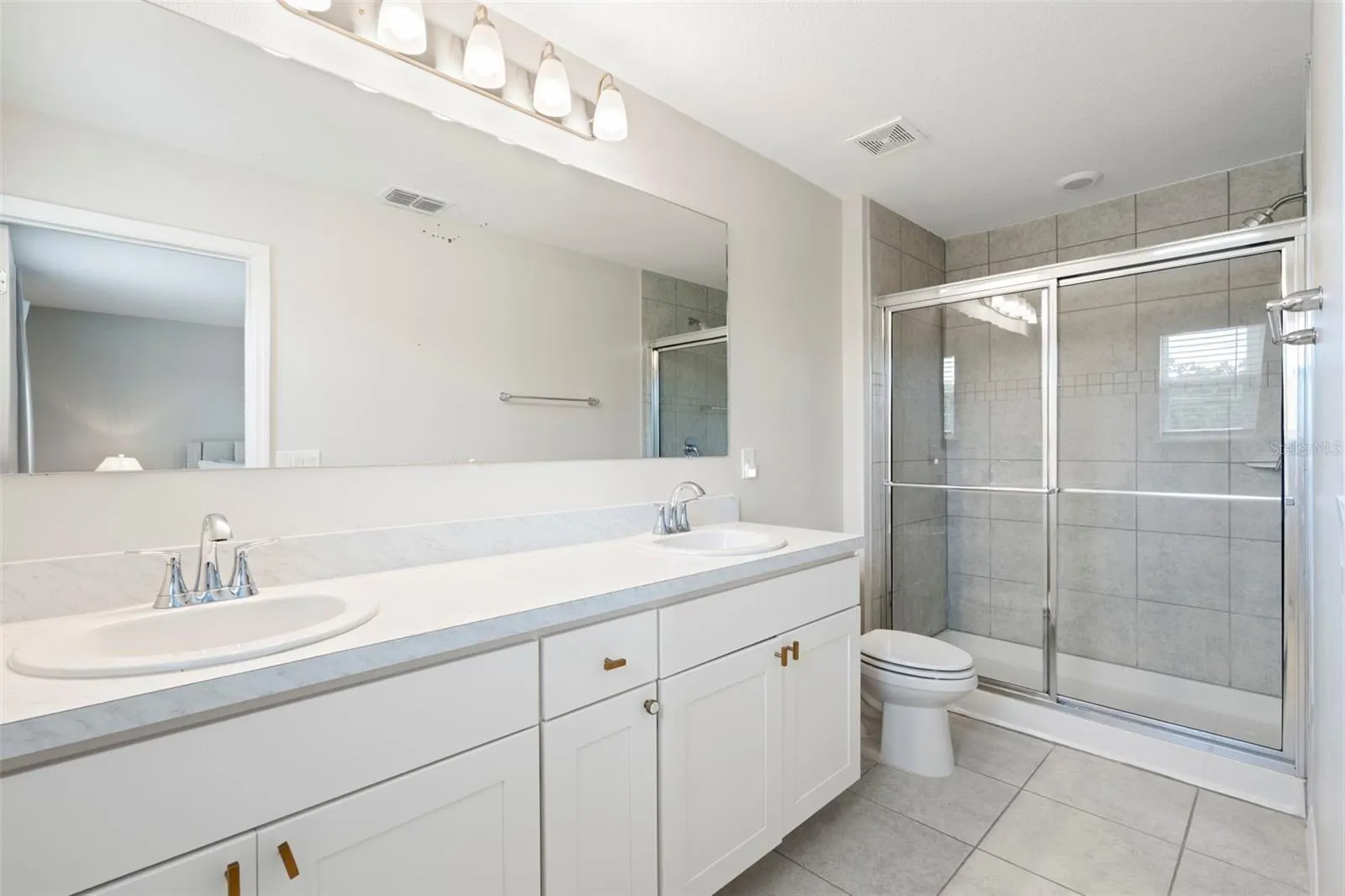 4803 CORAL CASTLE DR