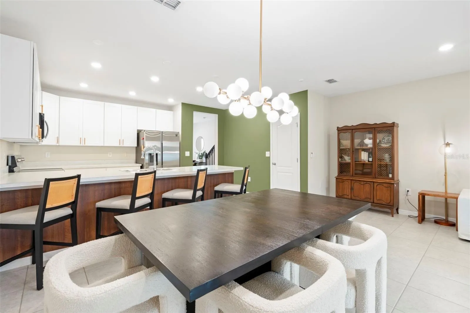 4803 CORAL CASTLE DR