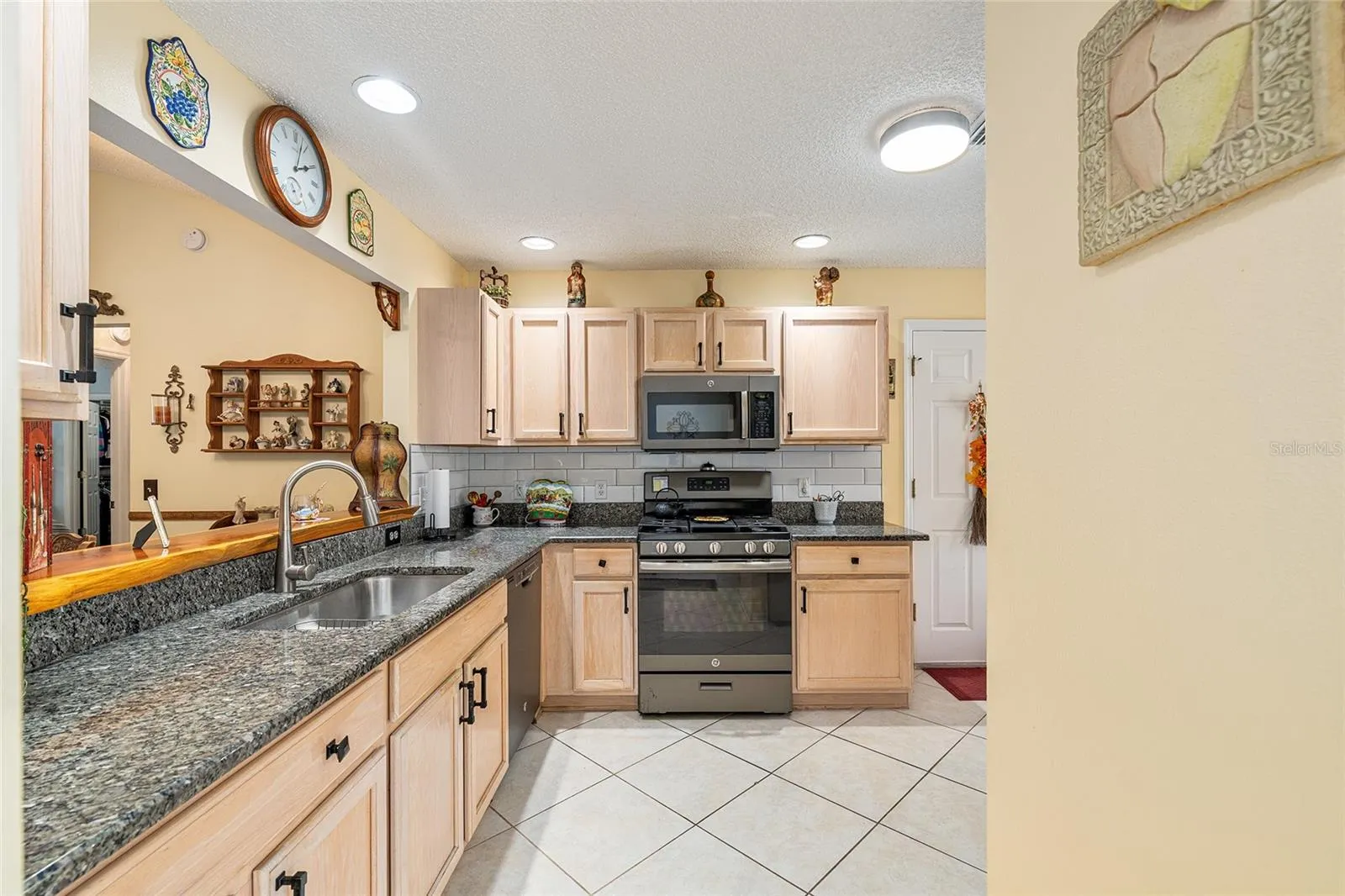 1258 WEATON CT