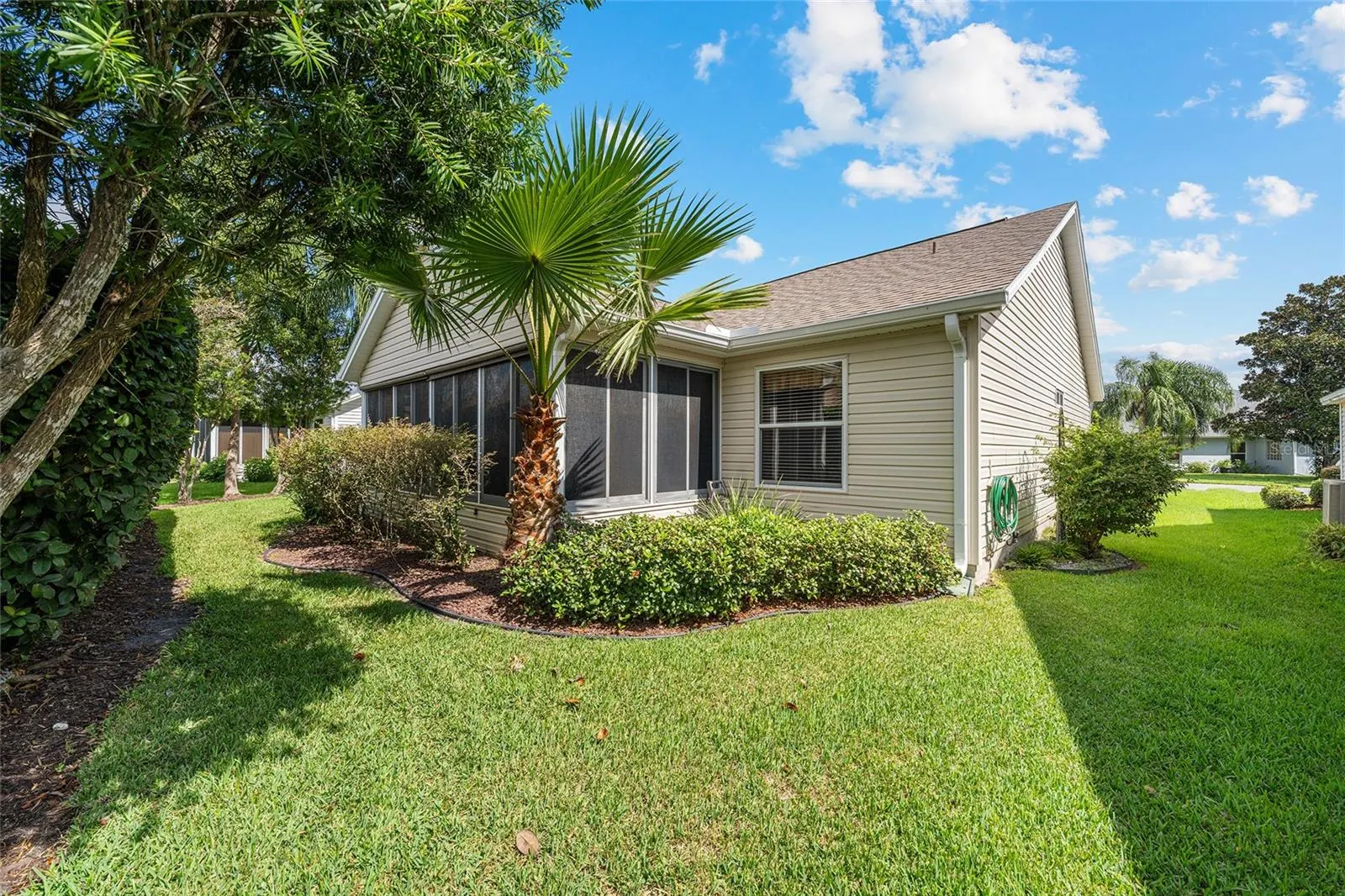 1258 WEATON CT