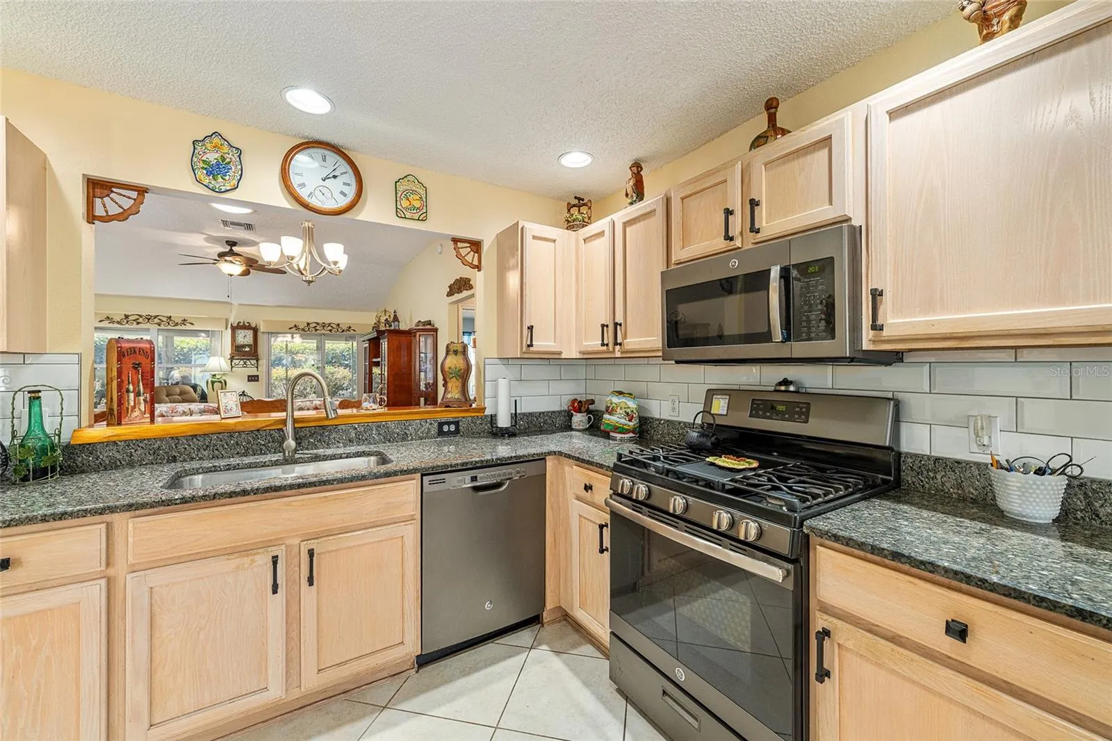 1258 WEATON CT
