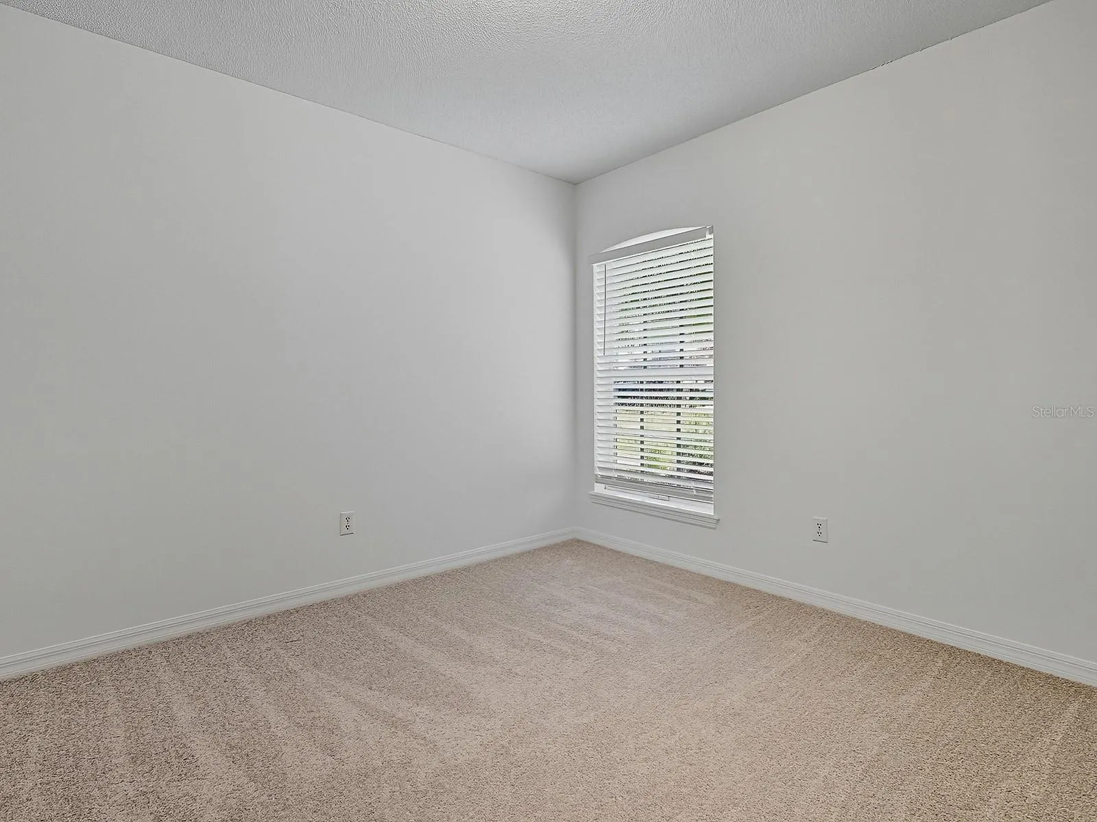 3016 ANDOVER CT