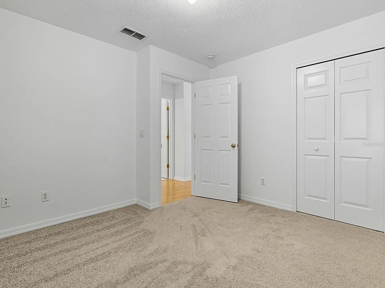 3016 ANDOVER CT