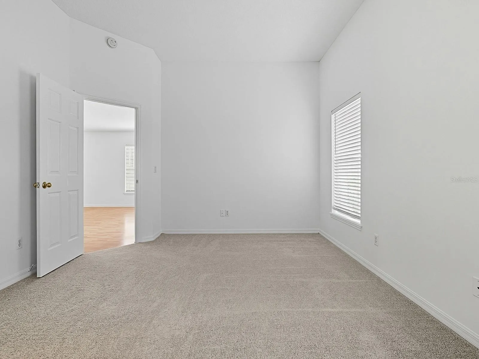 3016 ANDOVER CT