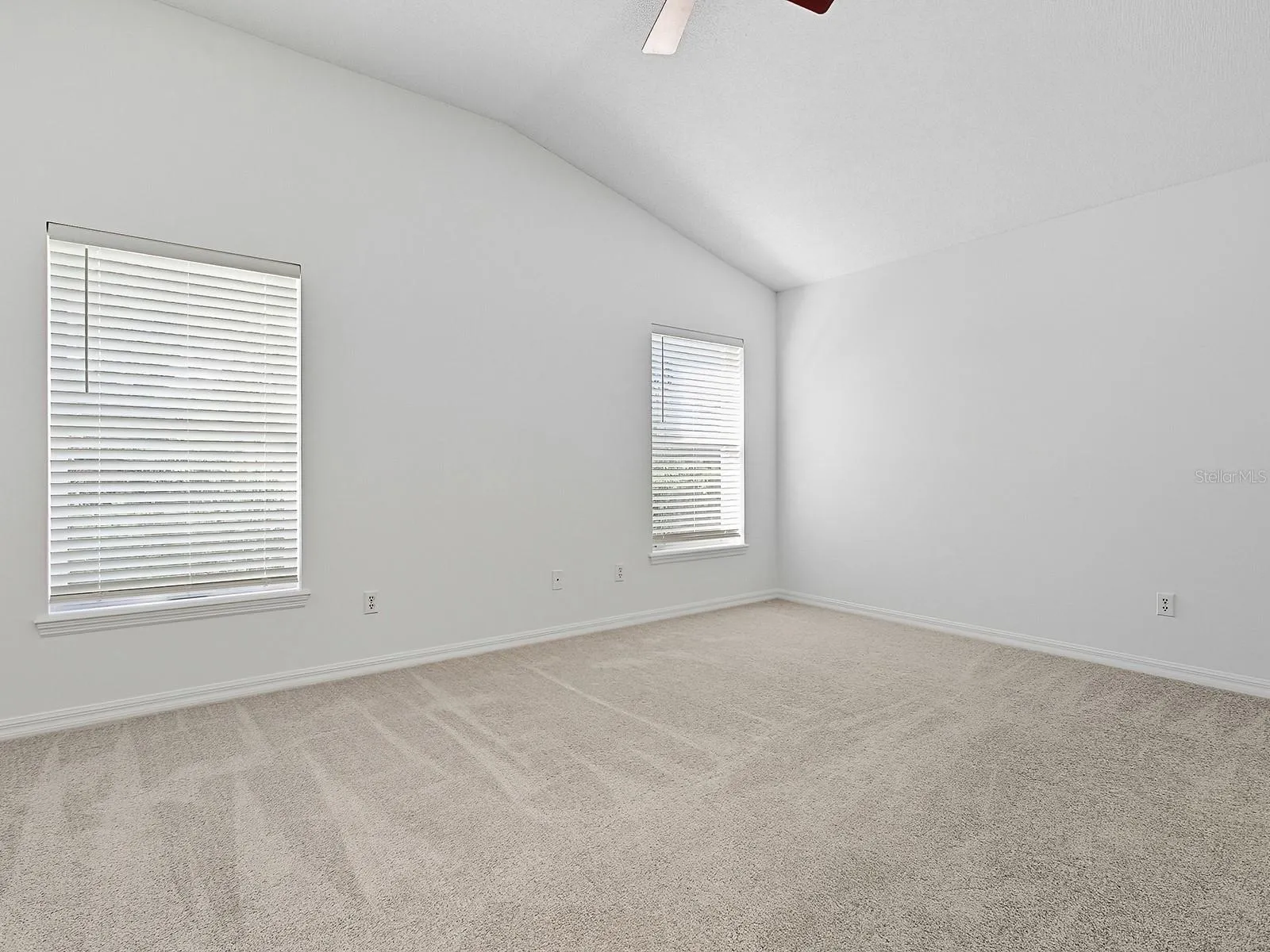 3016 ANDOVER CT