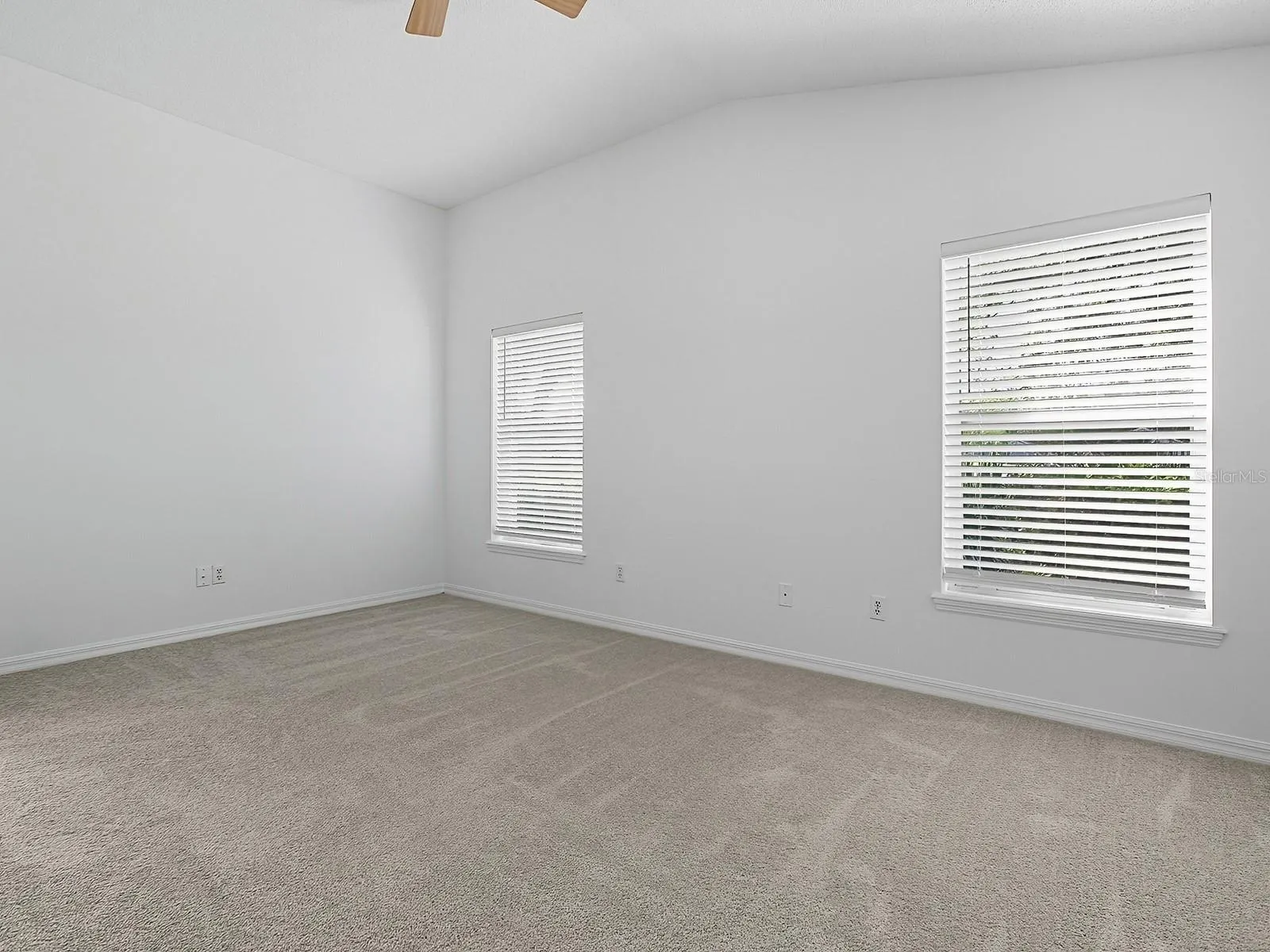 3016 ANDOVER CT