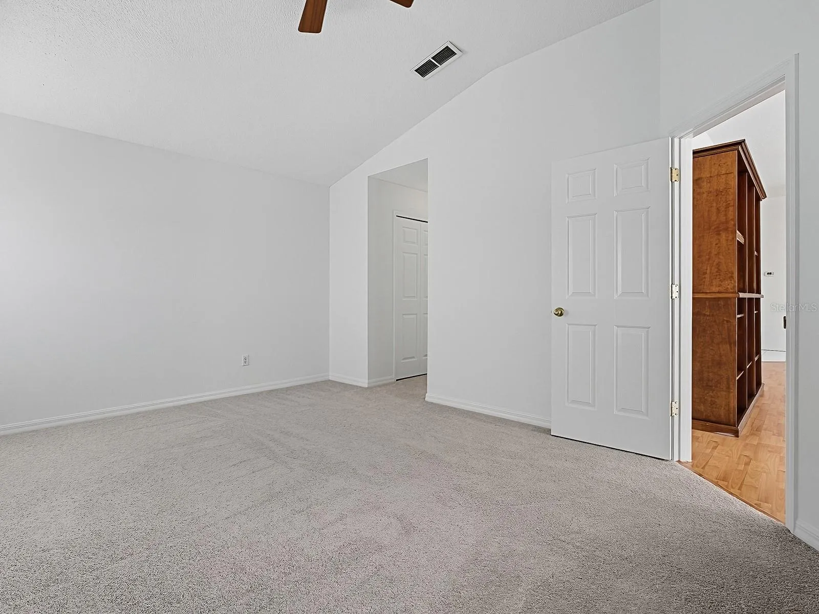3016 ANDOVER CT