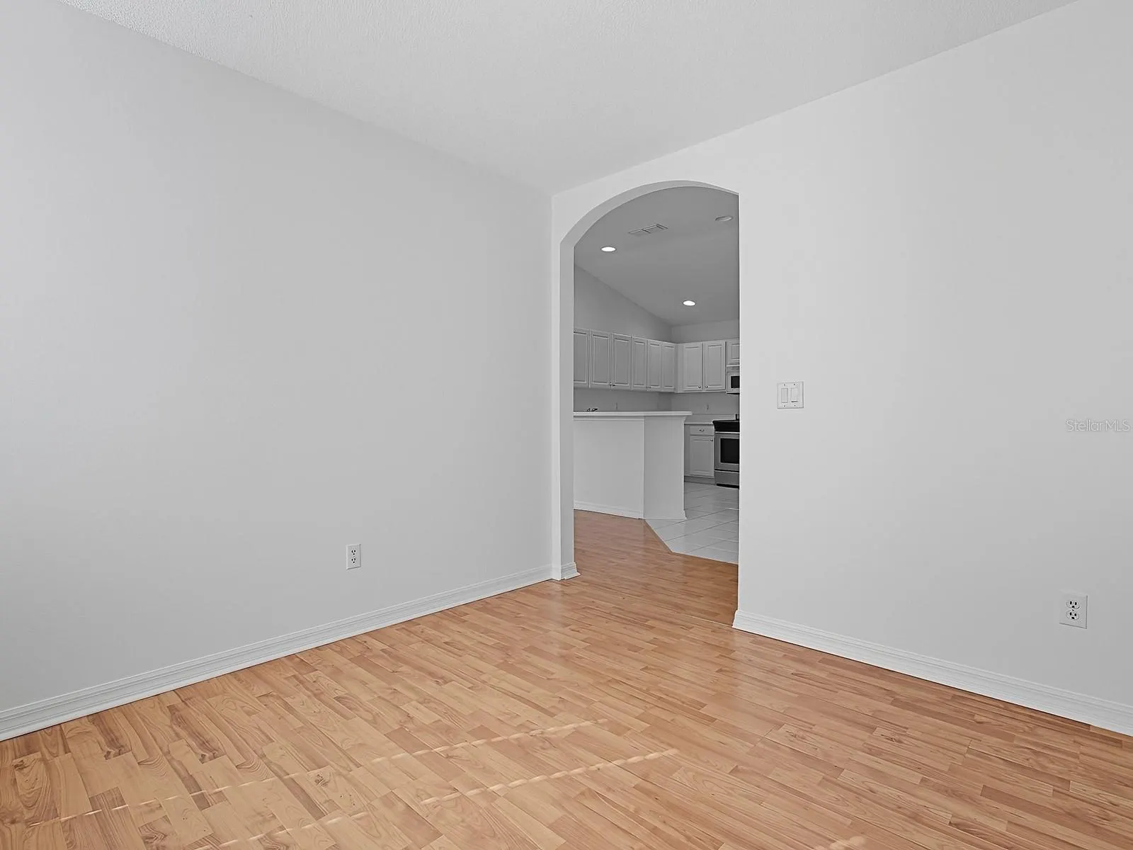 3016 ANDOVER CT