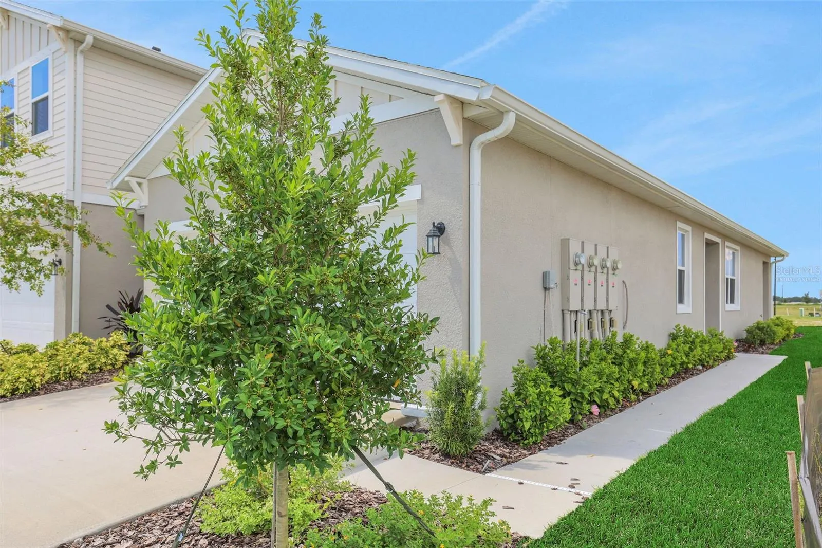 7583 SEA OAK CT