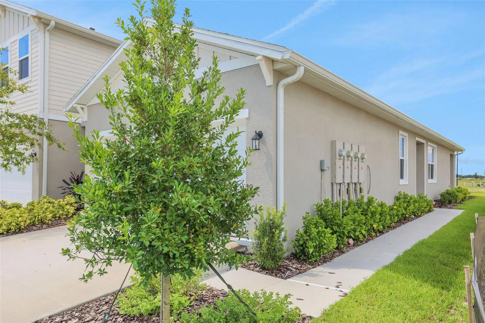 7583 SEA OAK CT