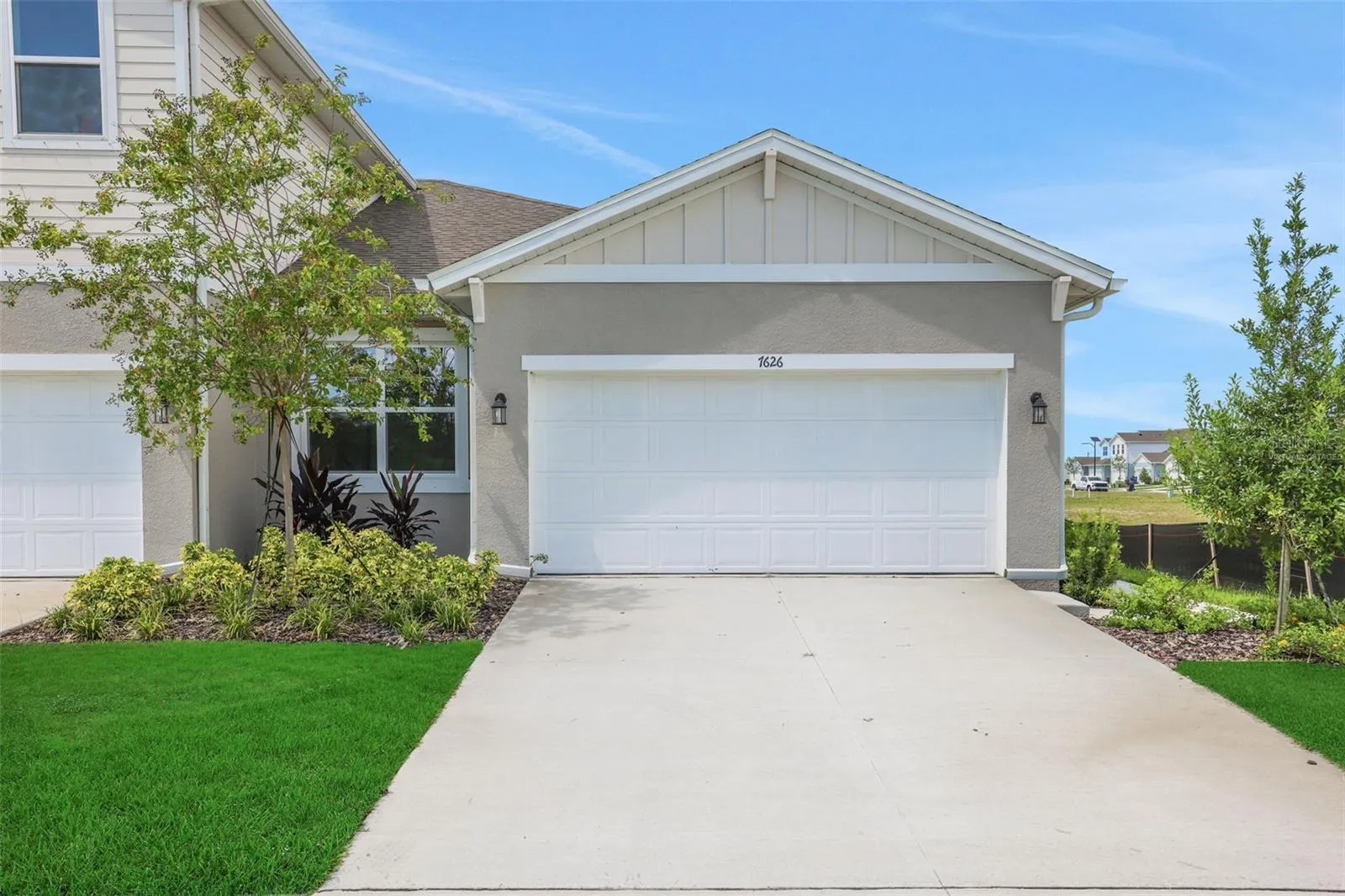 7583 SEA OAK CT