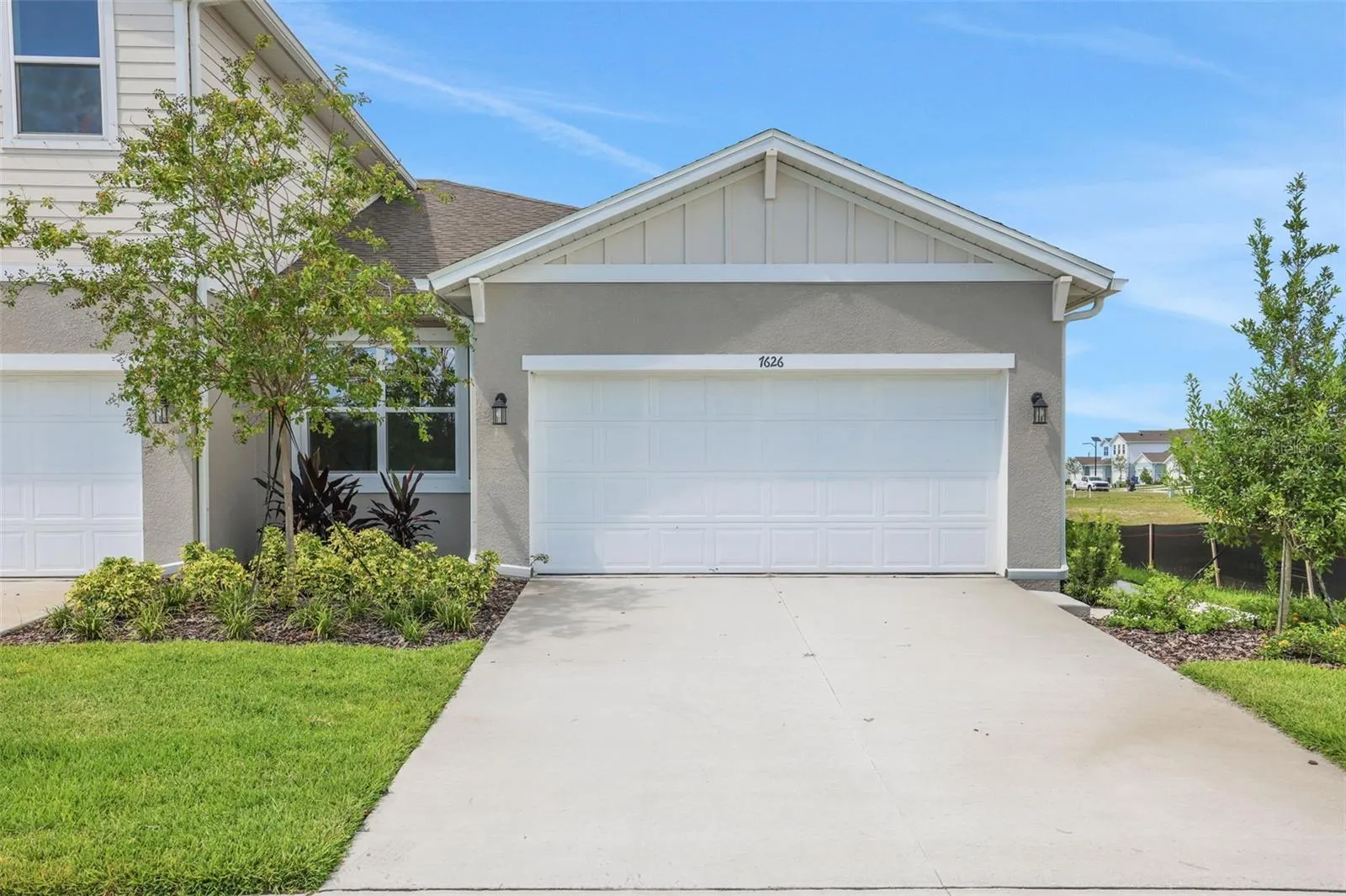 7583 SEA OAK CT