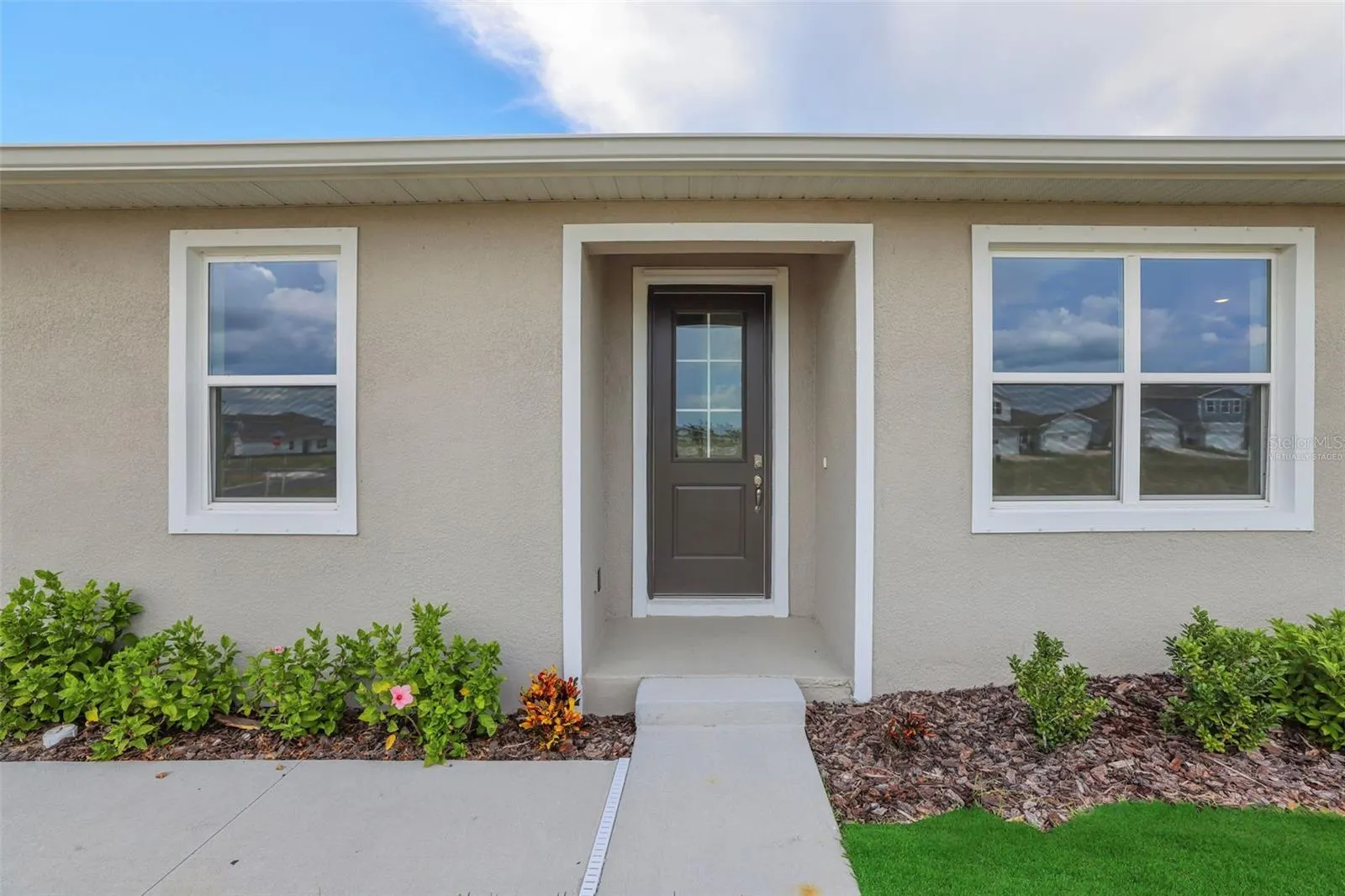 7583 SEA OAK CT