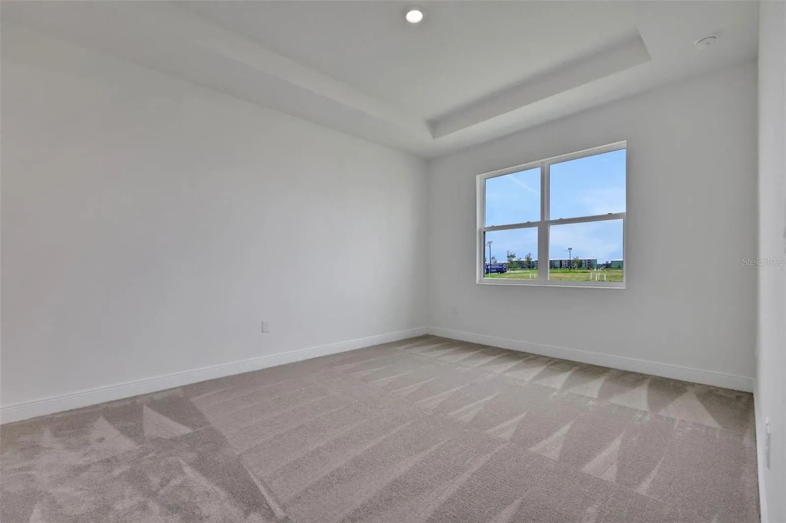 7583 SEA OAK CT