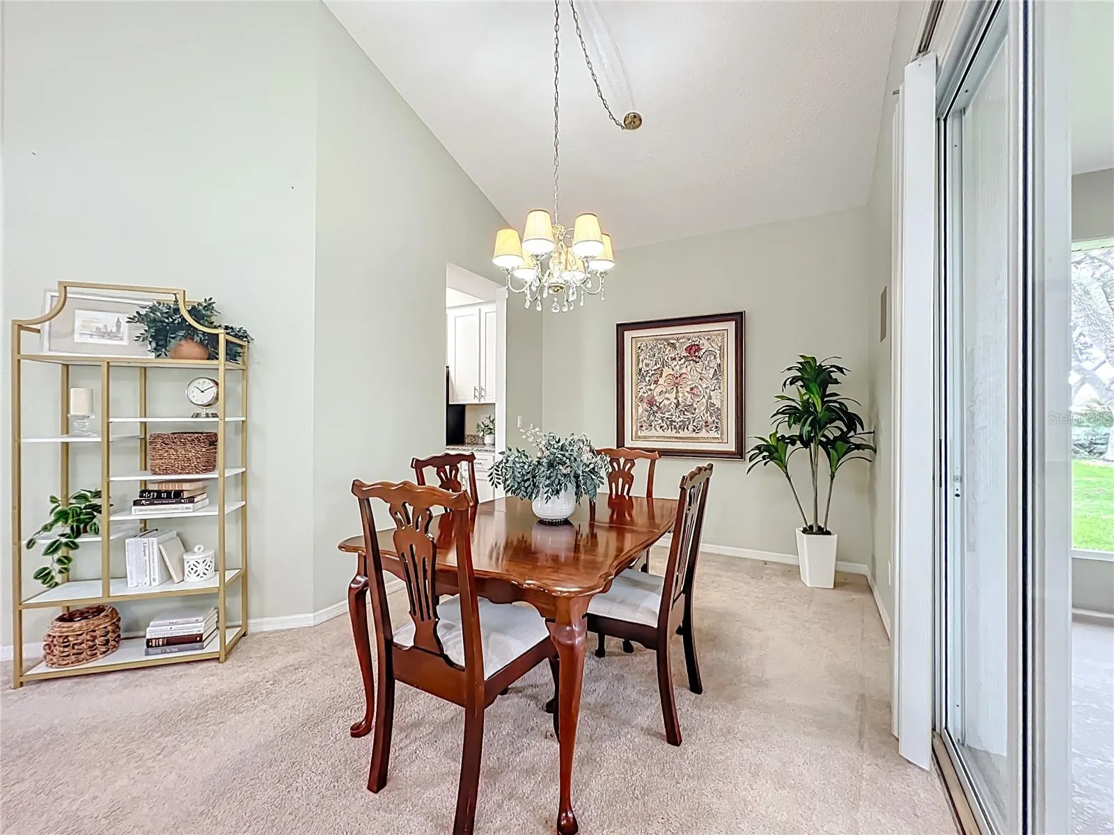5902 PRINCESS DIANA CT