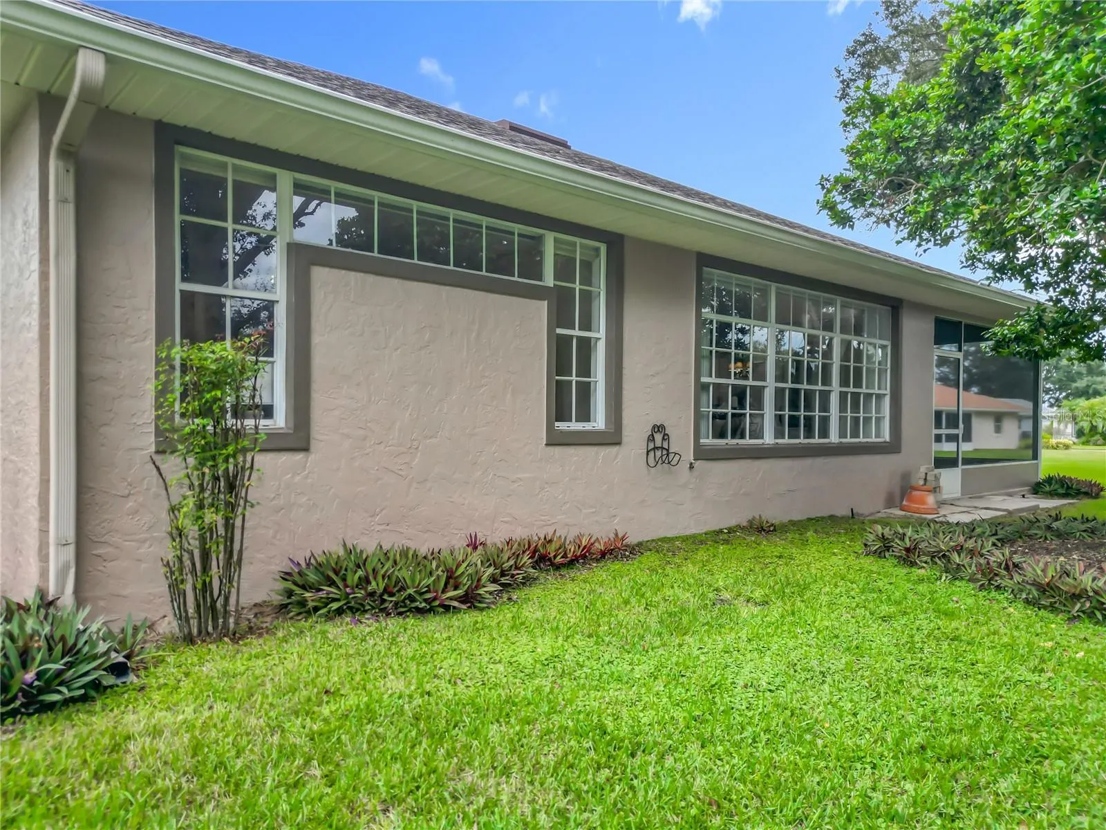 5902 PRINCESS DIANA CT