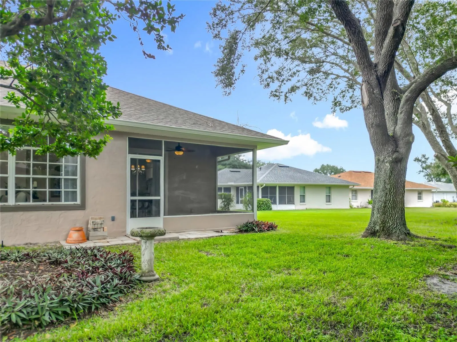 5902 PRINCESS DIANA CT