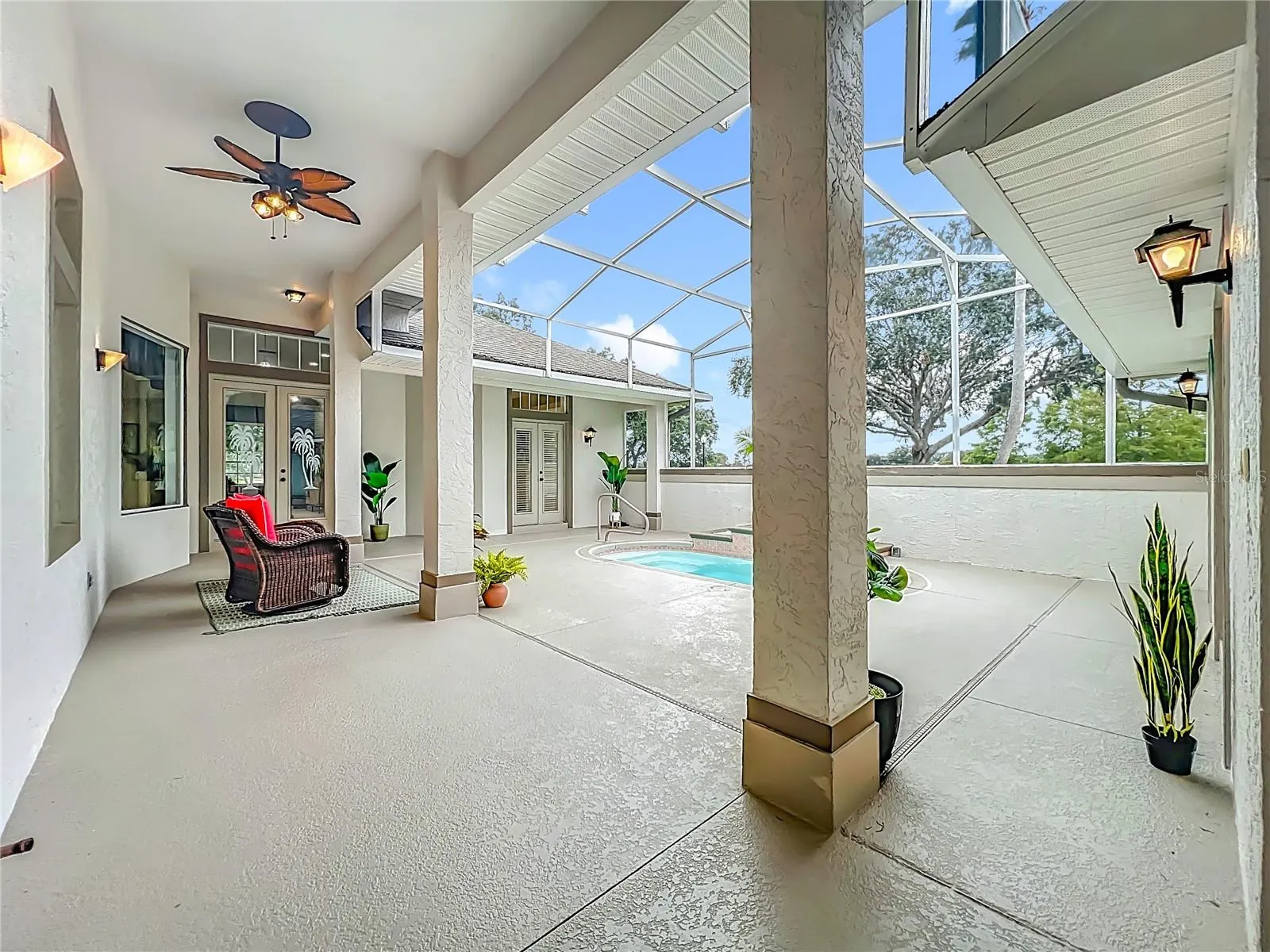 5902 PRINCESS DIANA CT