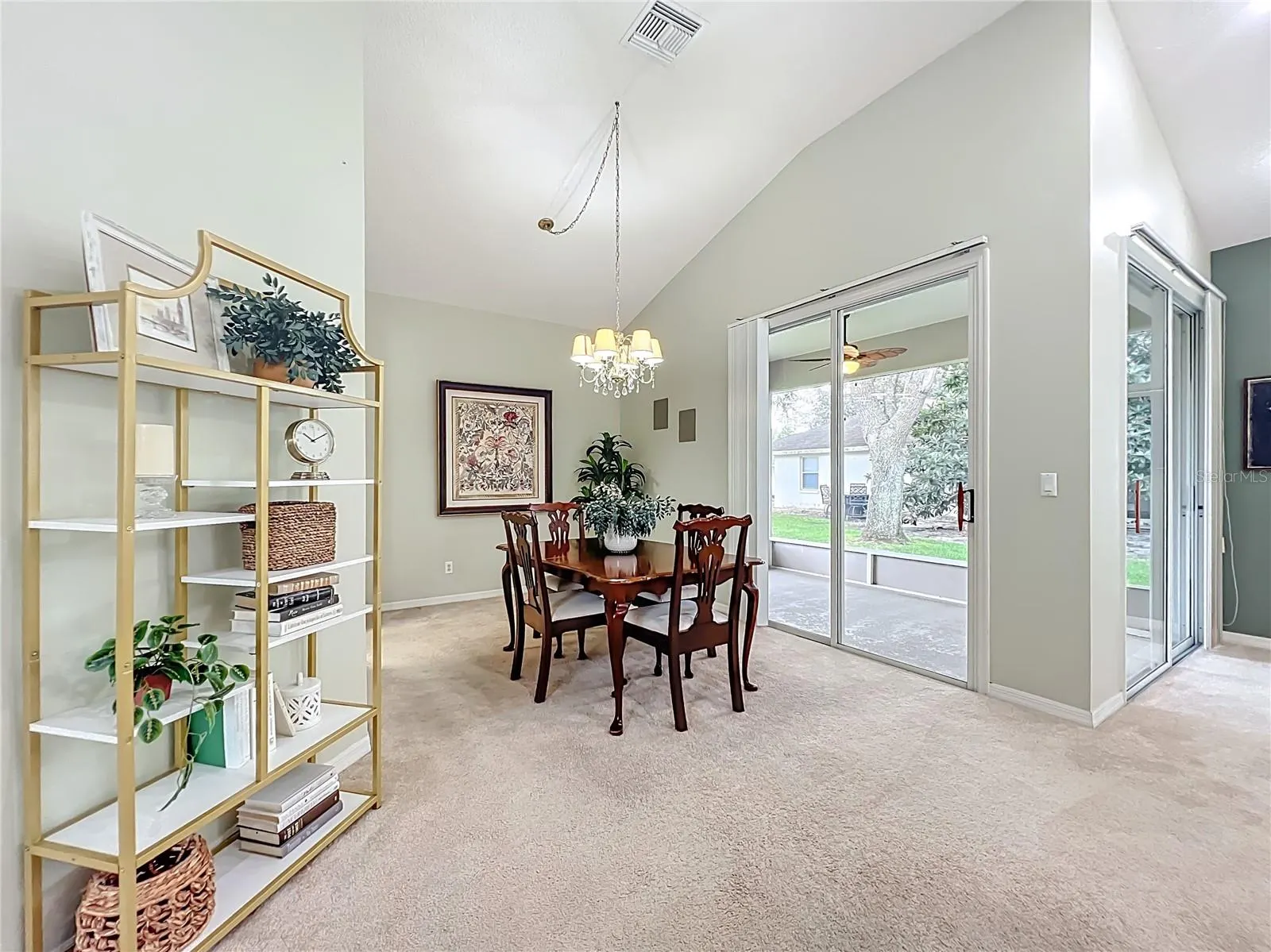 5902 PRINCESS DIANA CT
