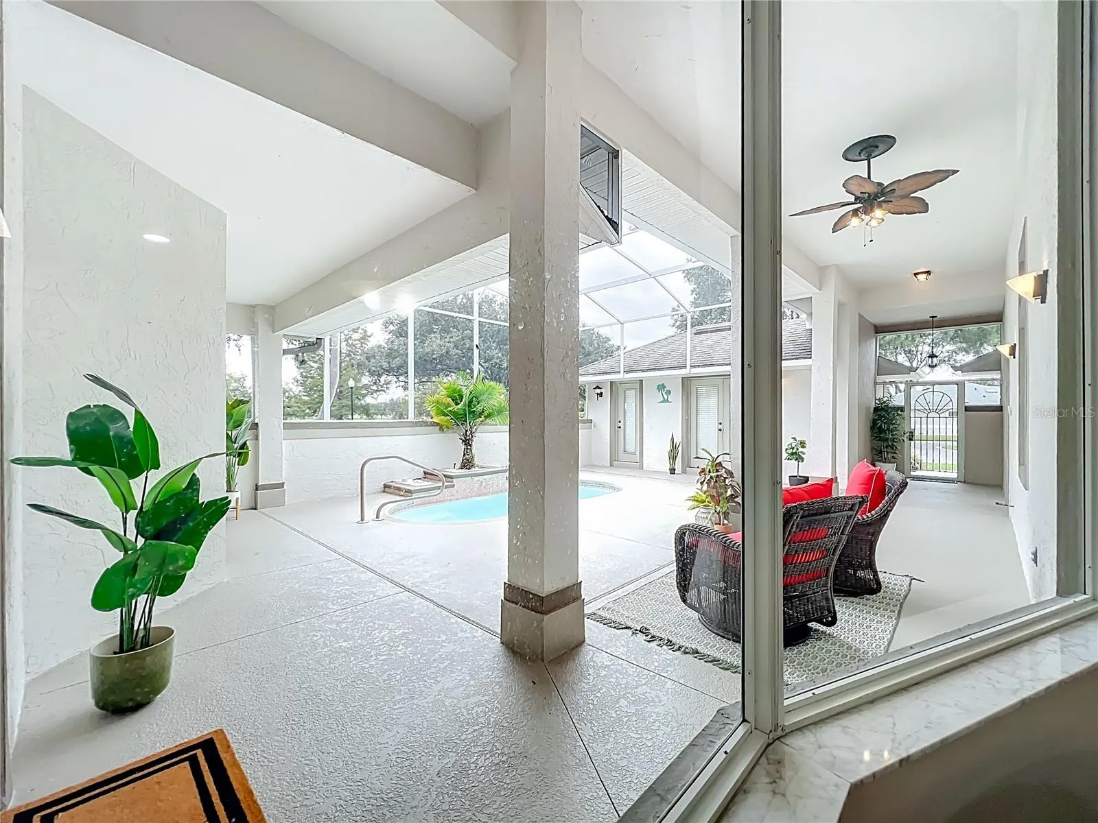 5902 PRINCESS DIANA CT