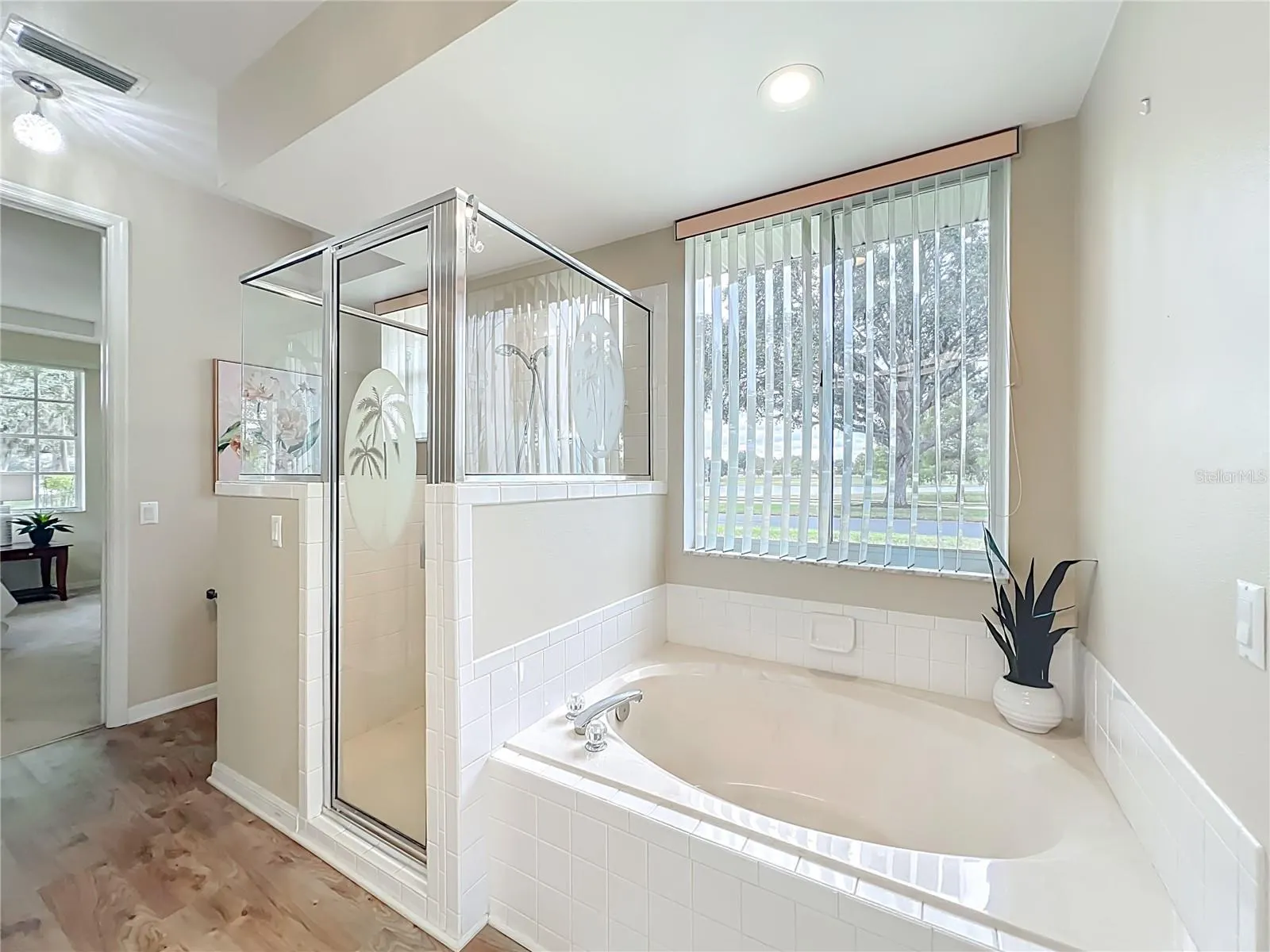 5902 PRINCESS DIANA CT