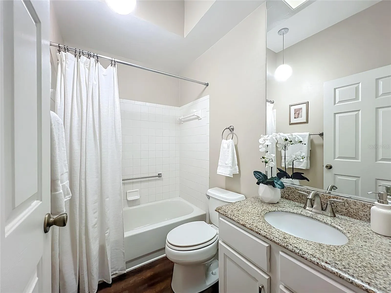 5902 PRINCESS DIANA CT