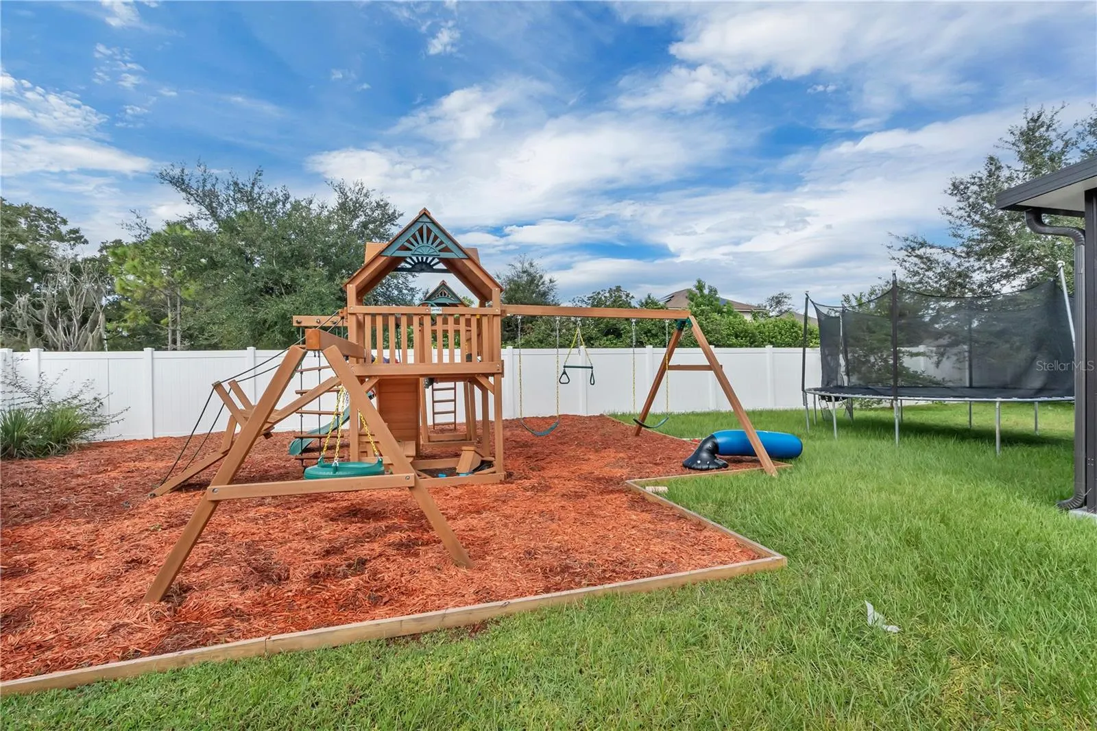 4740 ROCKVALE DR