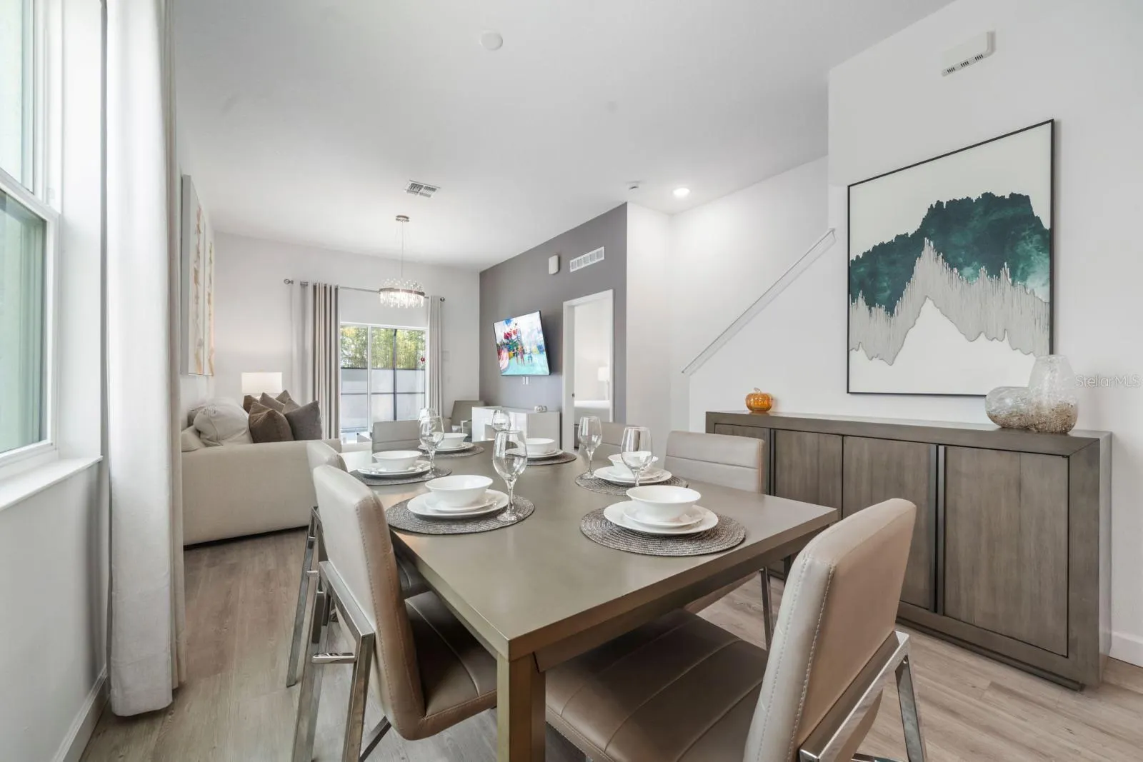 384 FAMAGUSTA DR