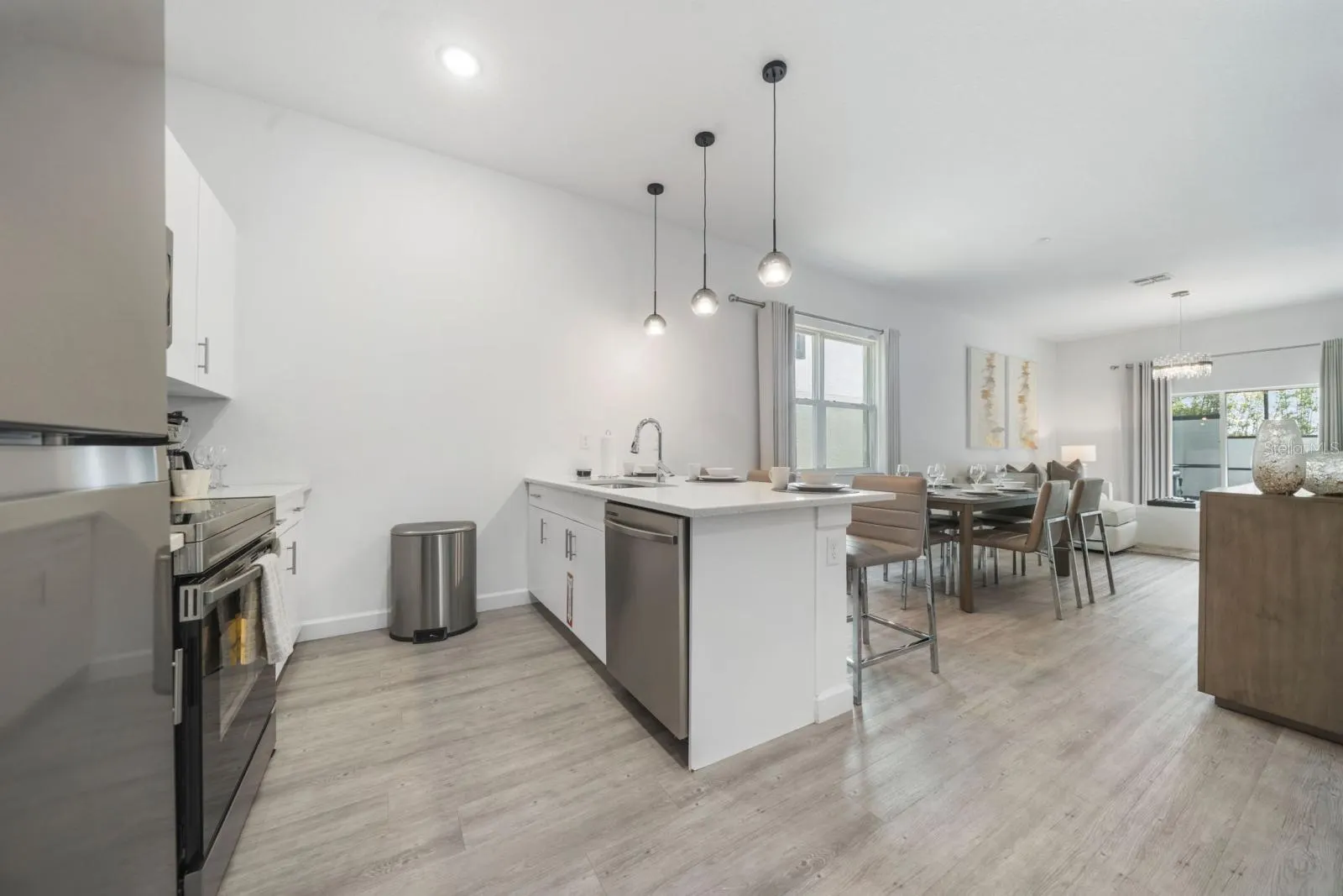 384 FAMAGUSTA DR