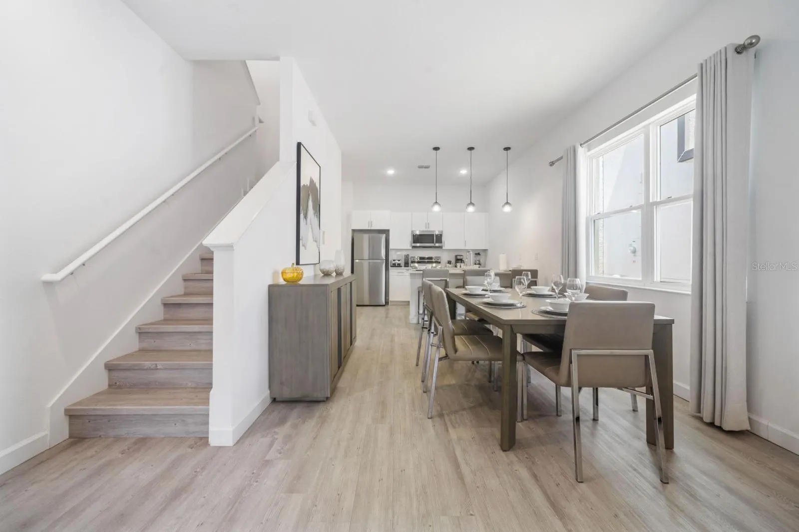 384 FAMAGUSTA DR
