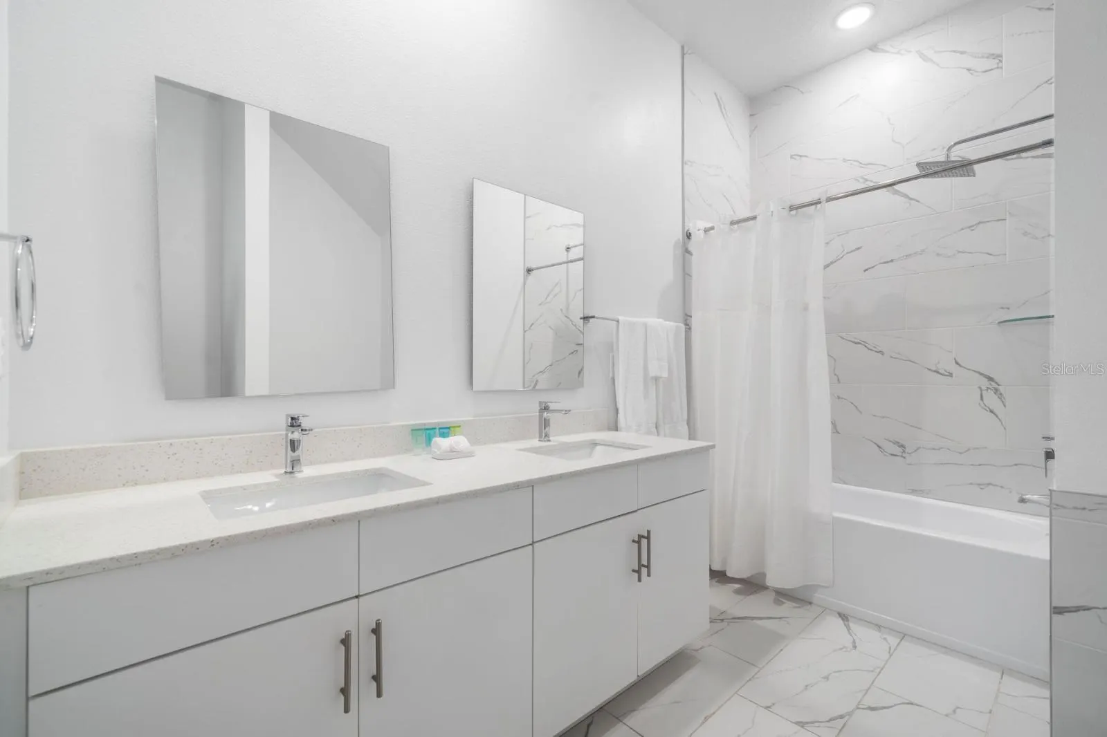 384 FAMAGUSTA DR