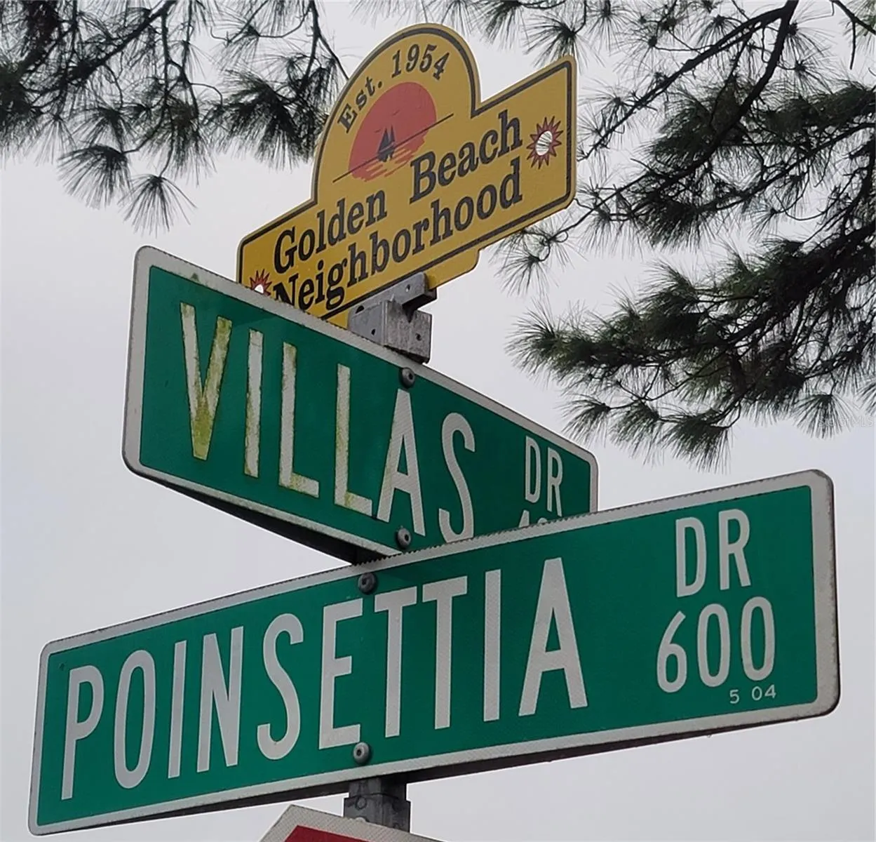 516 VILLAS DR