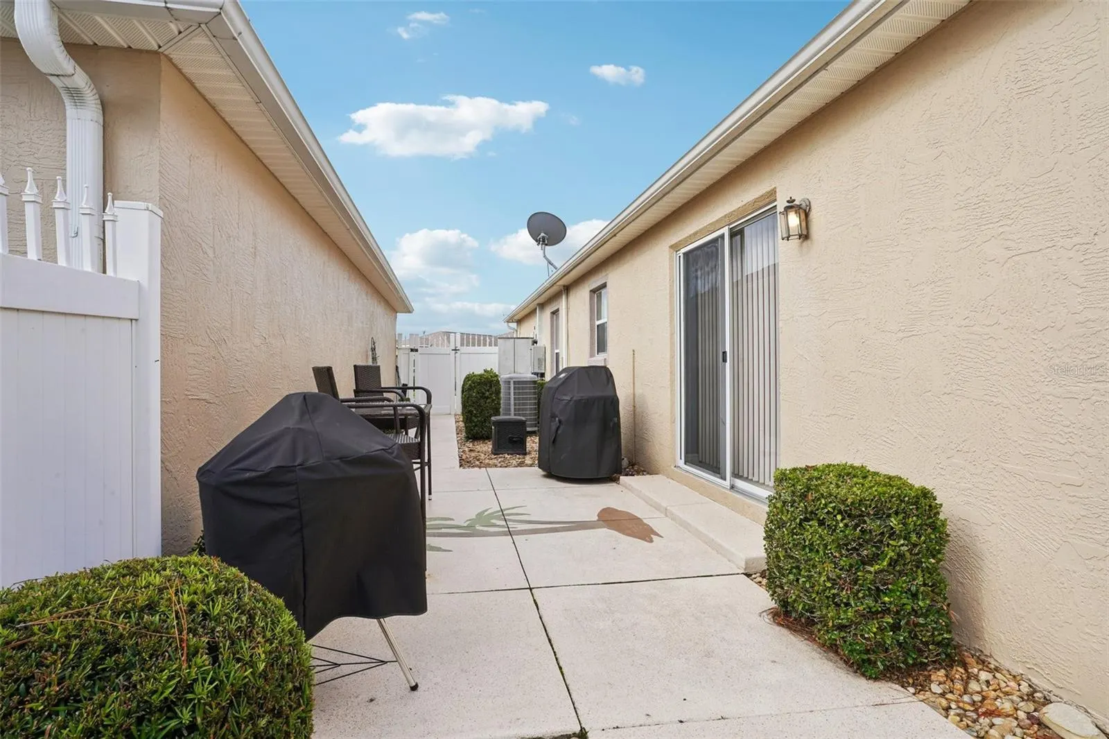 1868 DALTON DR