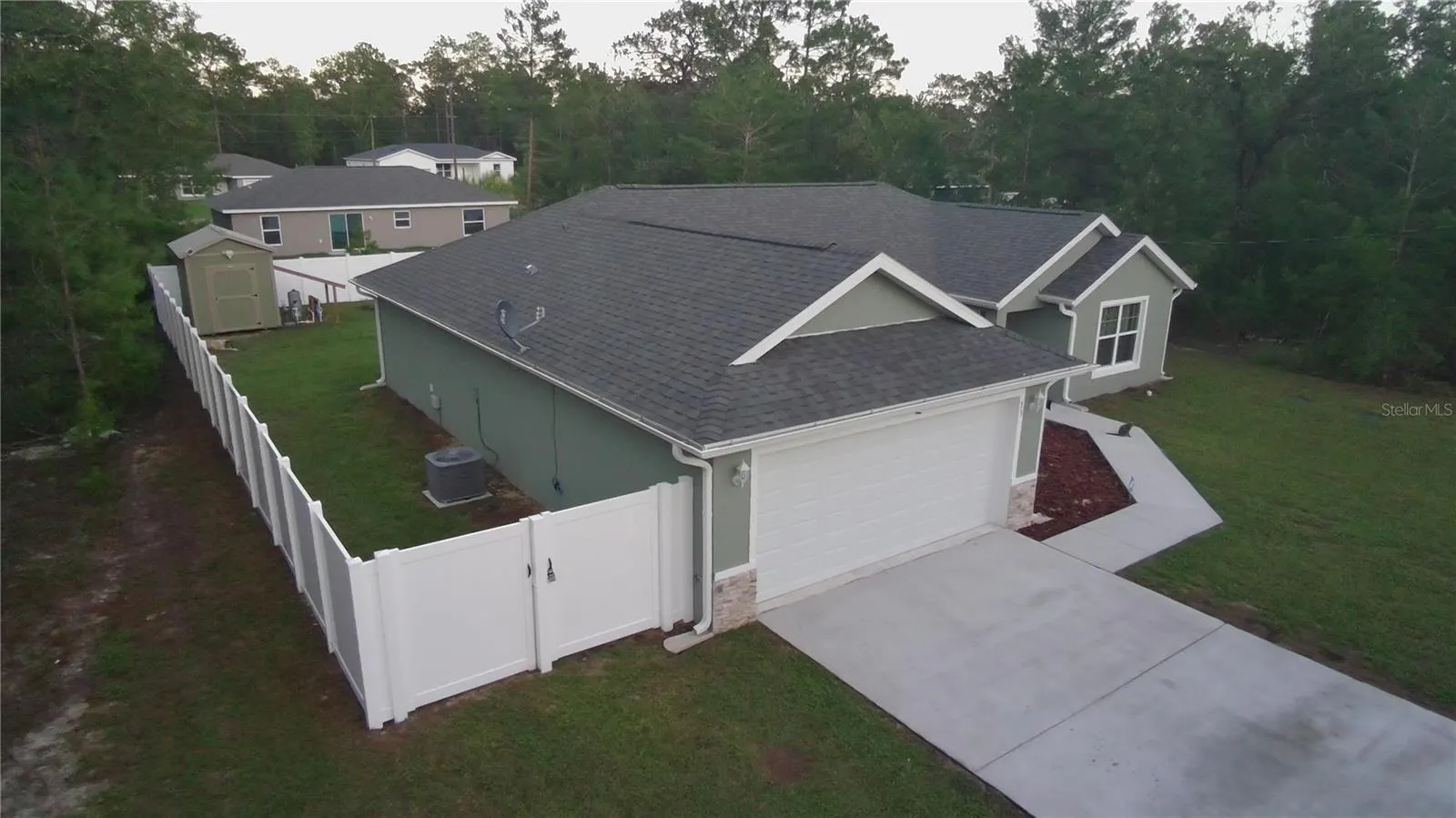 13 FISHER LN TRK
