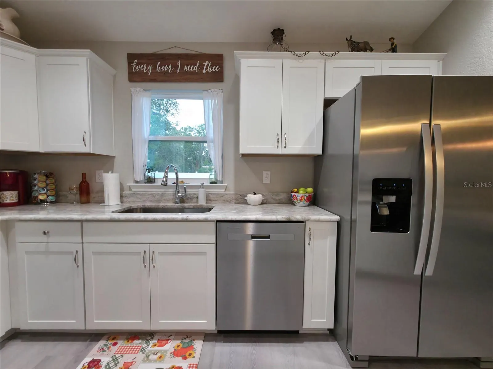 13 FISHER LN TRK
