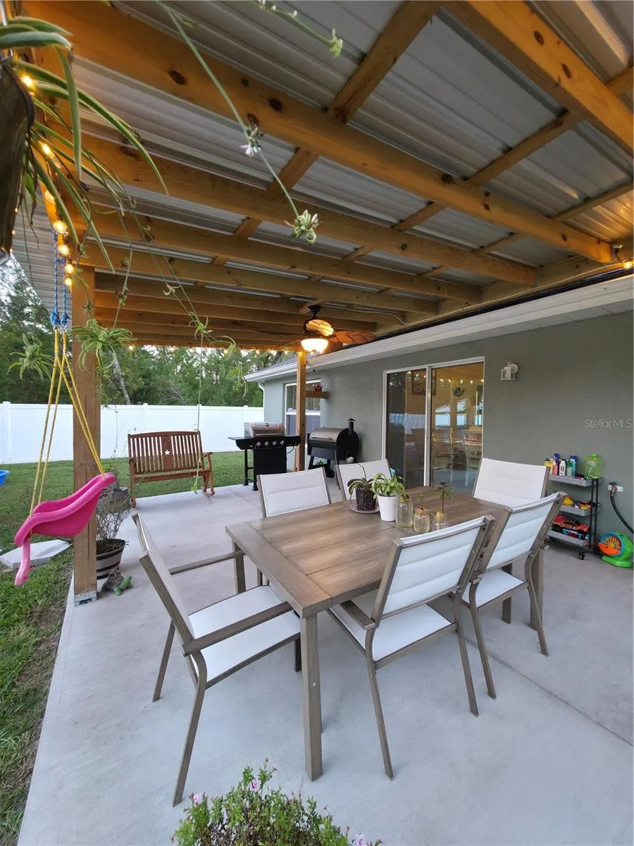13 FISHER LN TRK