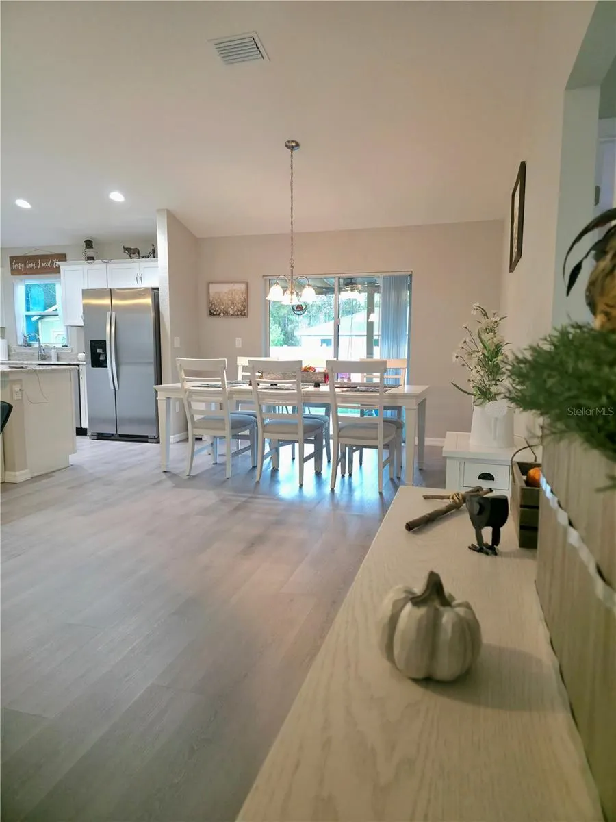 13 FISHER LN TRK