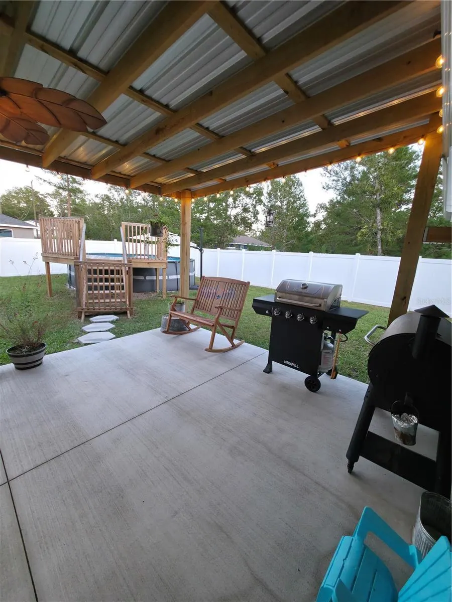 13 FISHER LN TRK