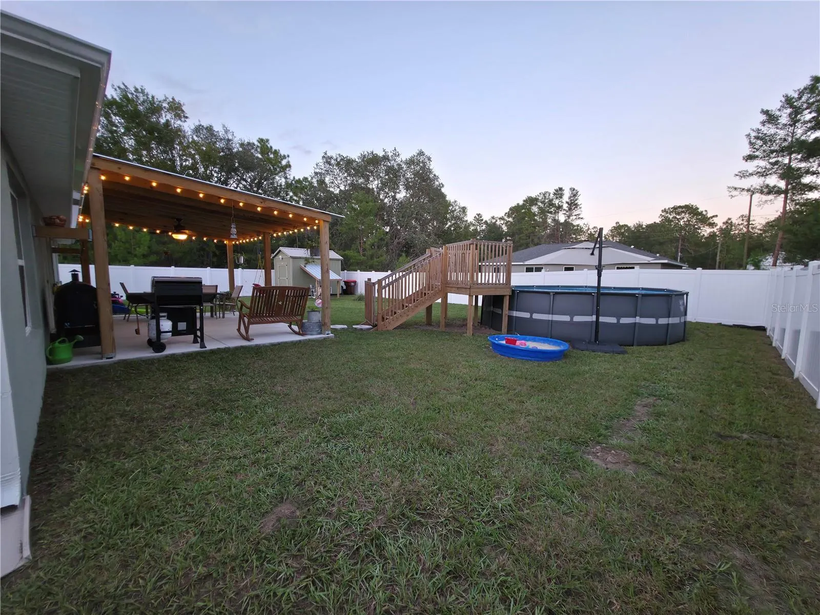 13 FISHER LN TRK