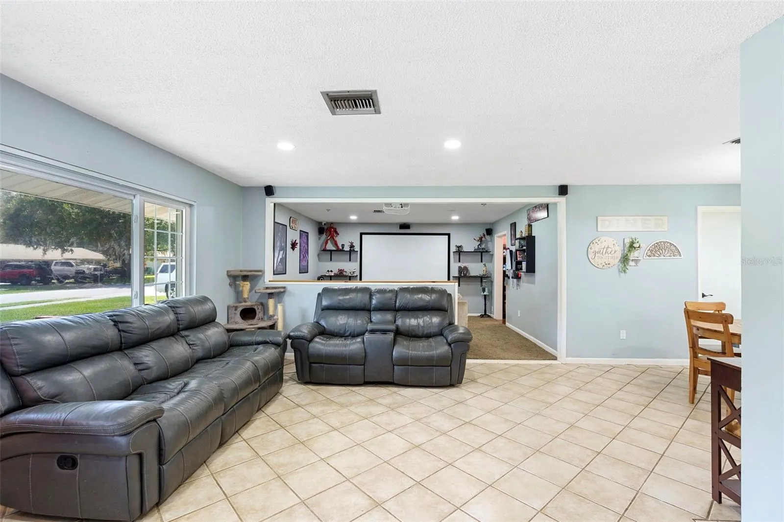 408 CENTURY AVE