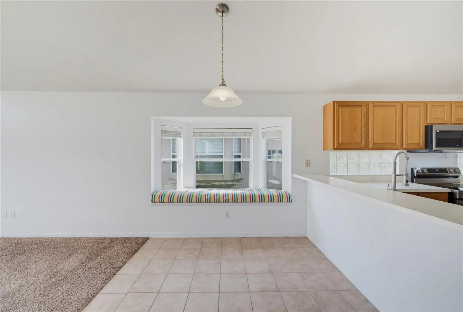 5251 LOS PALMA VISTA DR