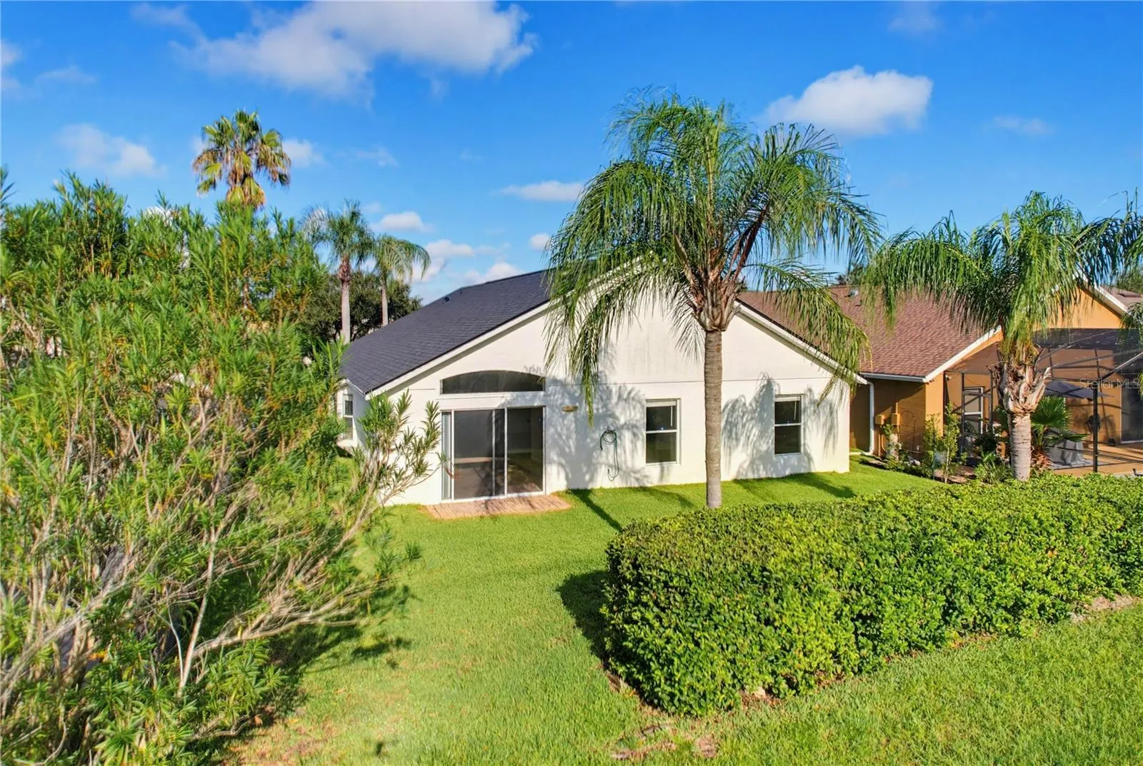 5251 LOS PALMA VISTA DR