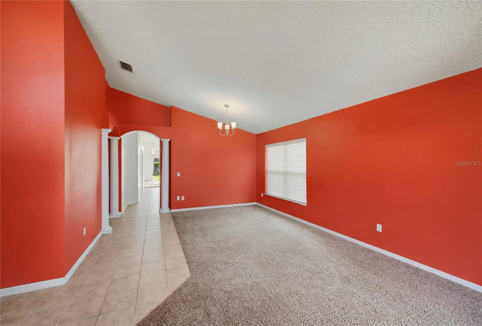 5251 LOS PALMA VISTA DR