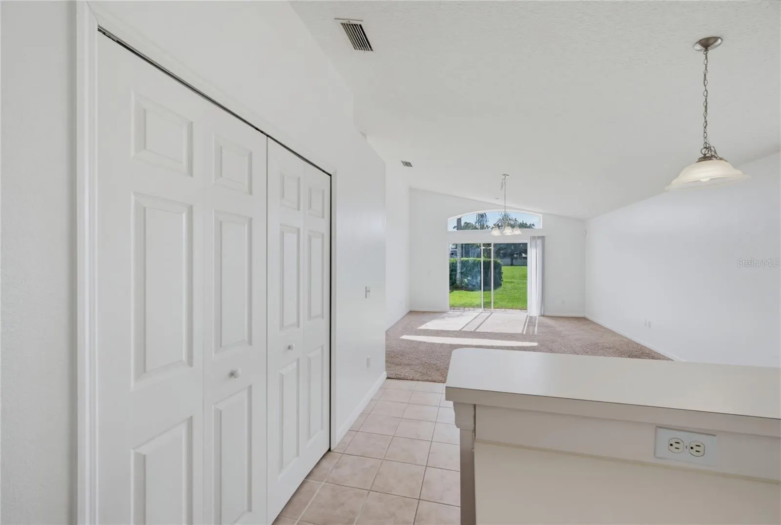 5251 LOS PALMA VISTA DR
