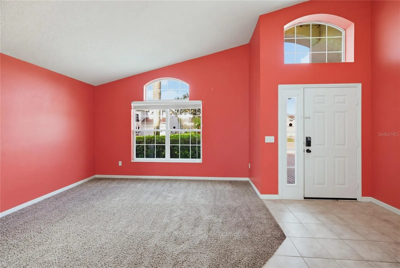 5251 LOS PALMA VISTA DR